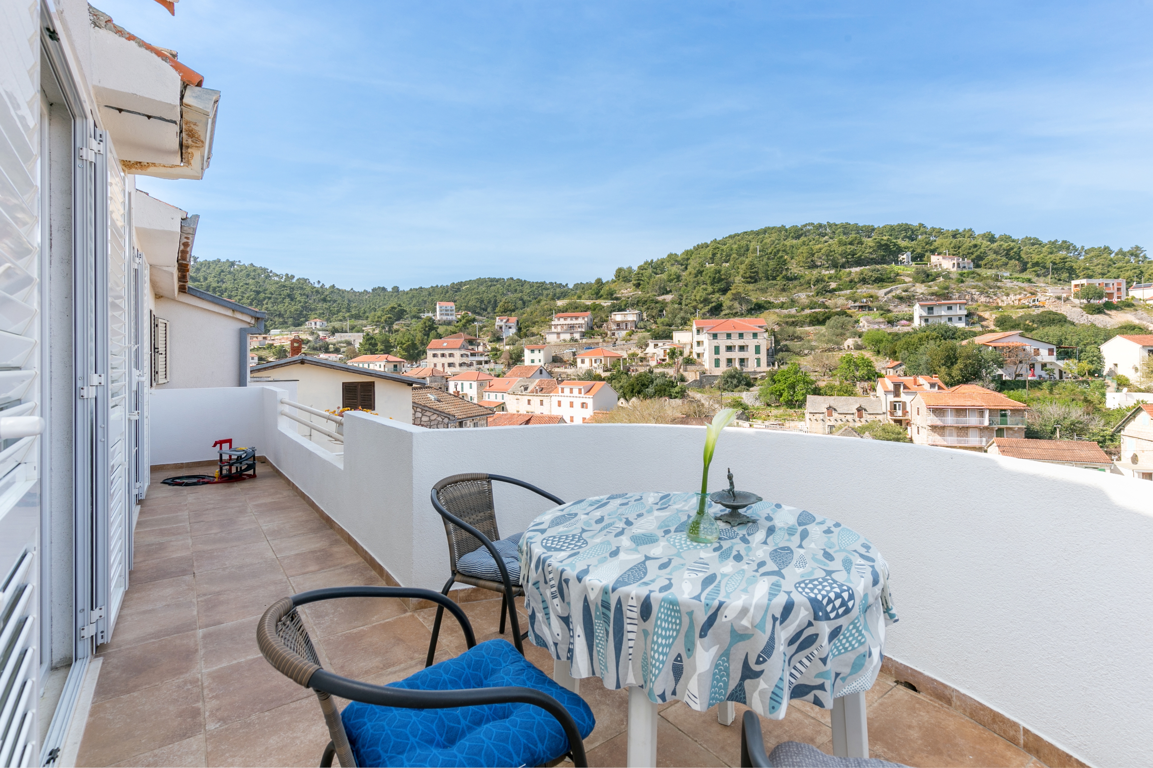 Two bedroom apartment with terrace and sea view Stomorska, Šolta  A-a