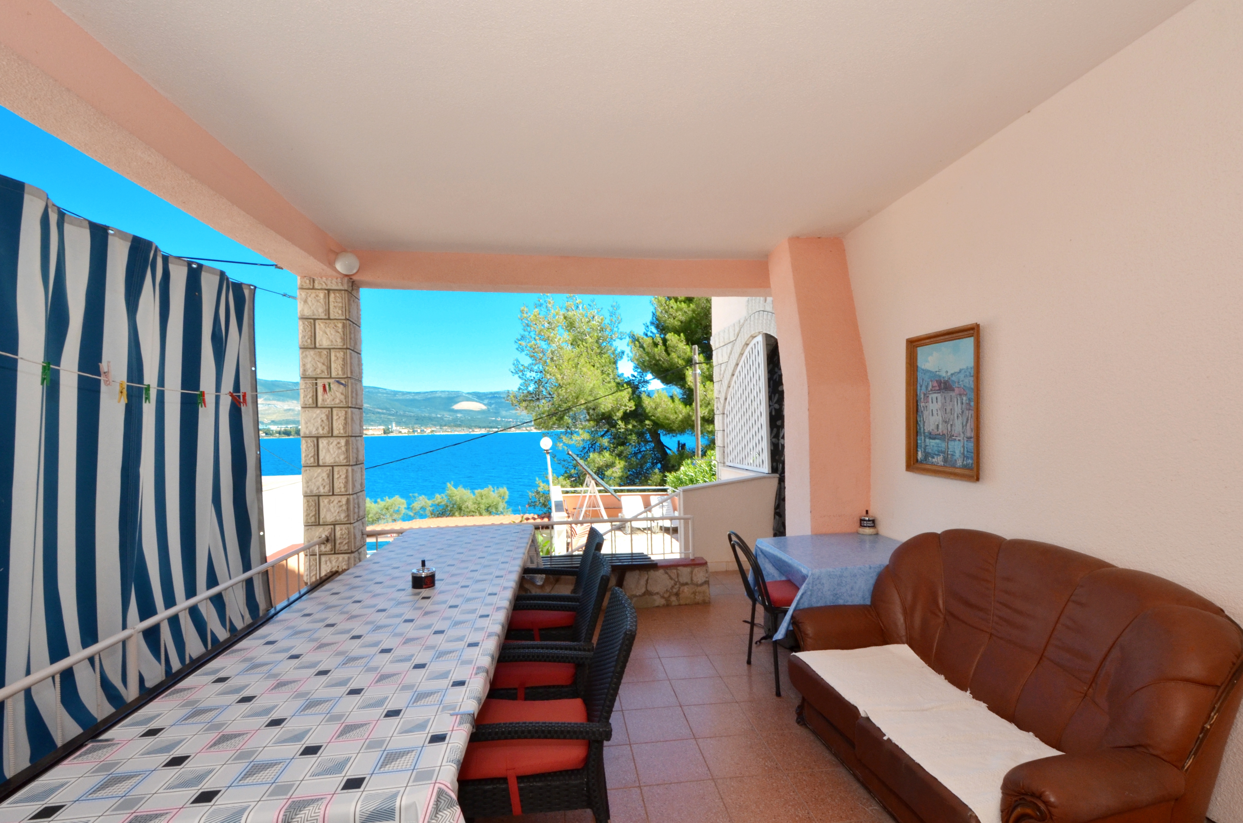 One bedroom apartment near beach Arbanija, Čiovo  A-b