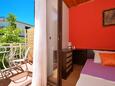 Arbanija, Terraza 2 in the apartment, with a sea view, (pet friendly) y WiFi.