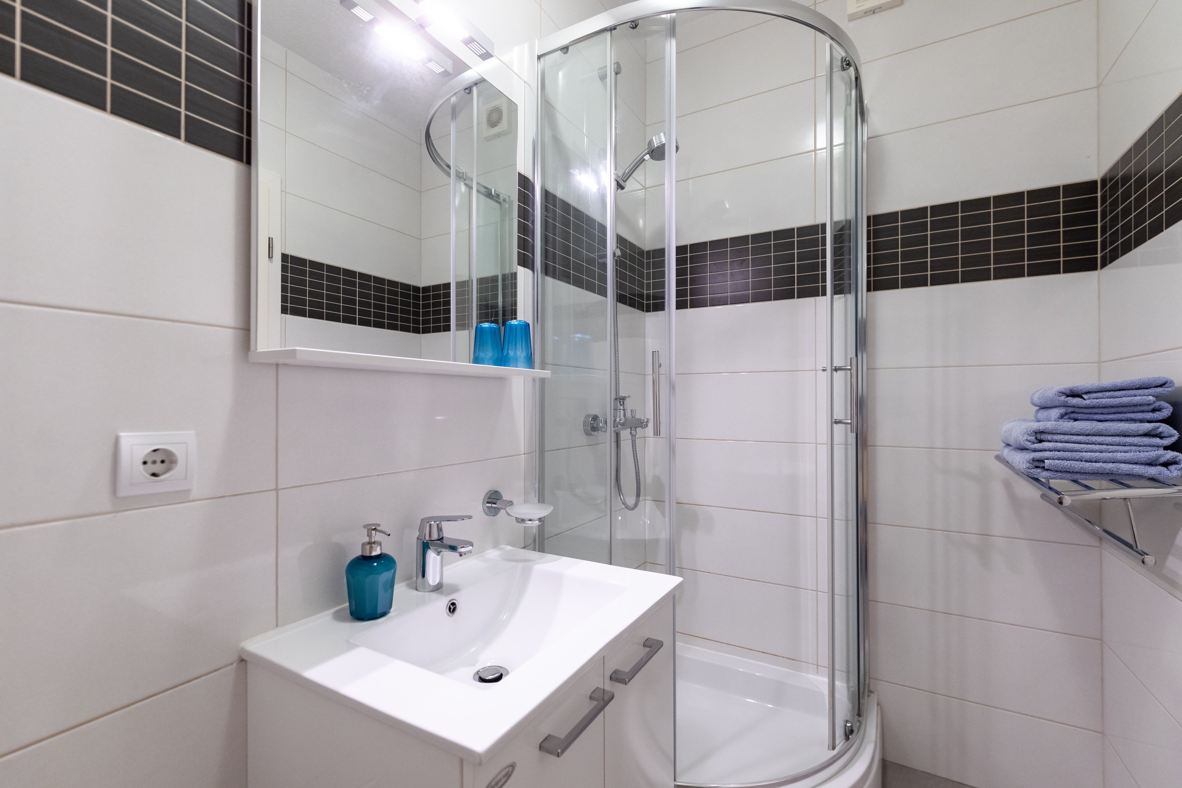 One bedroom apartment near beach Cove Torac, Hvar  A-a