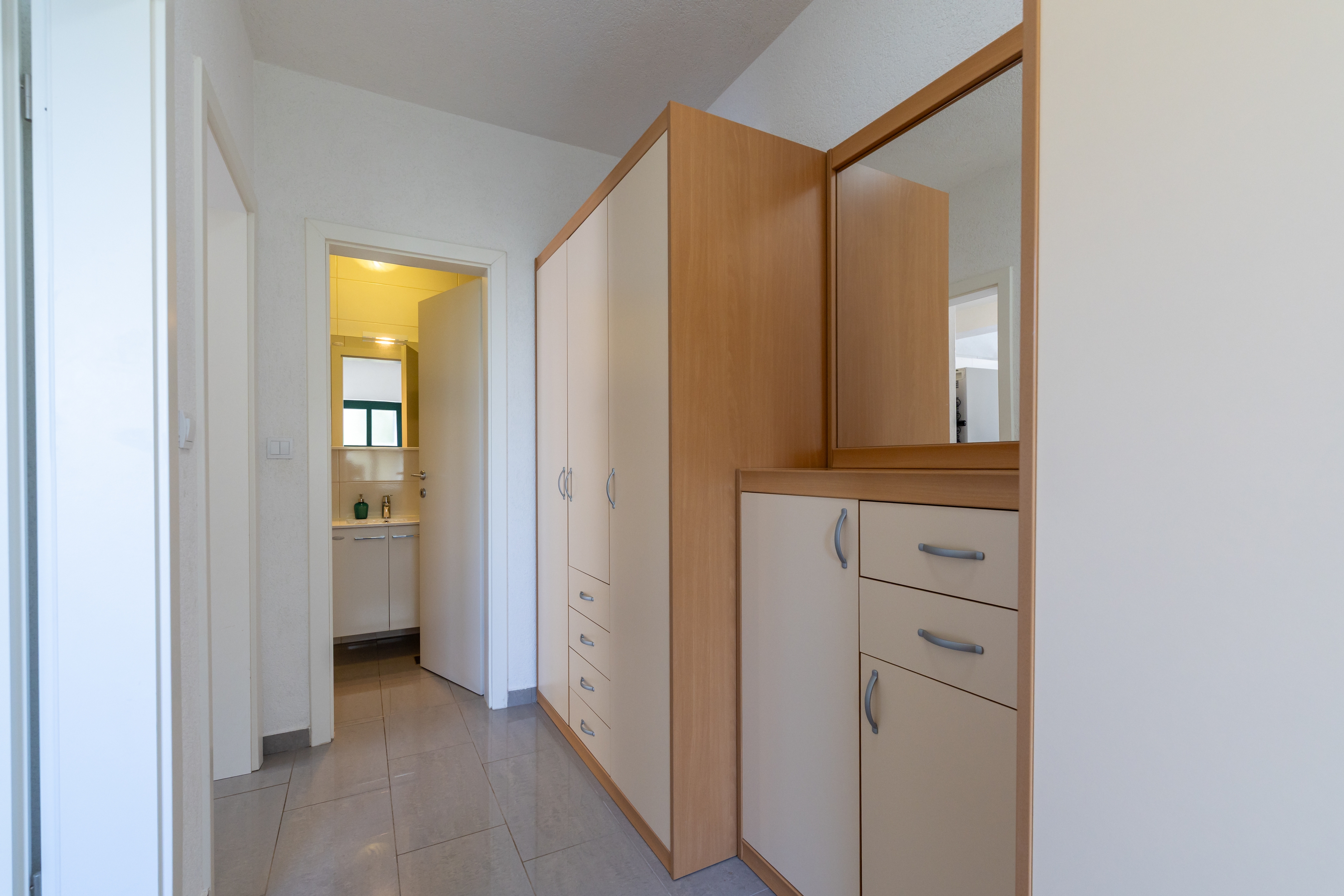One bedroom apartment near beach Cove Torac, Hvar  A-a