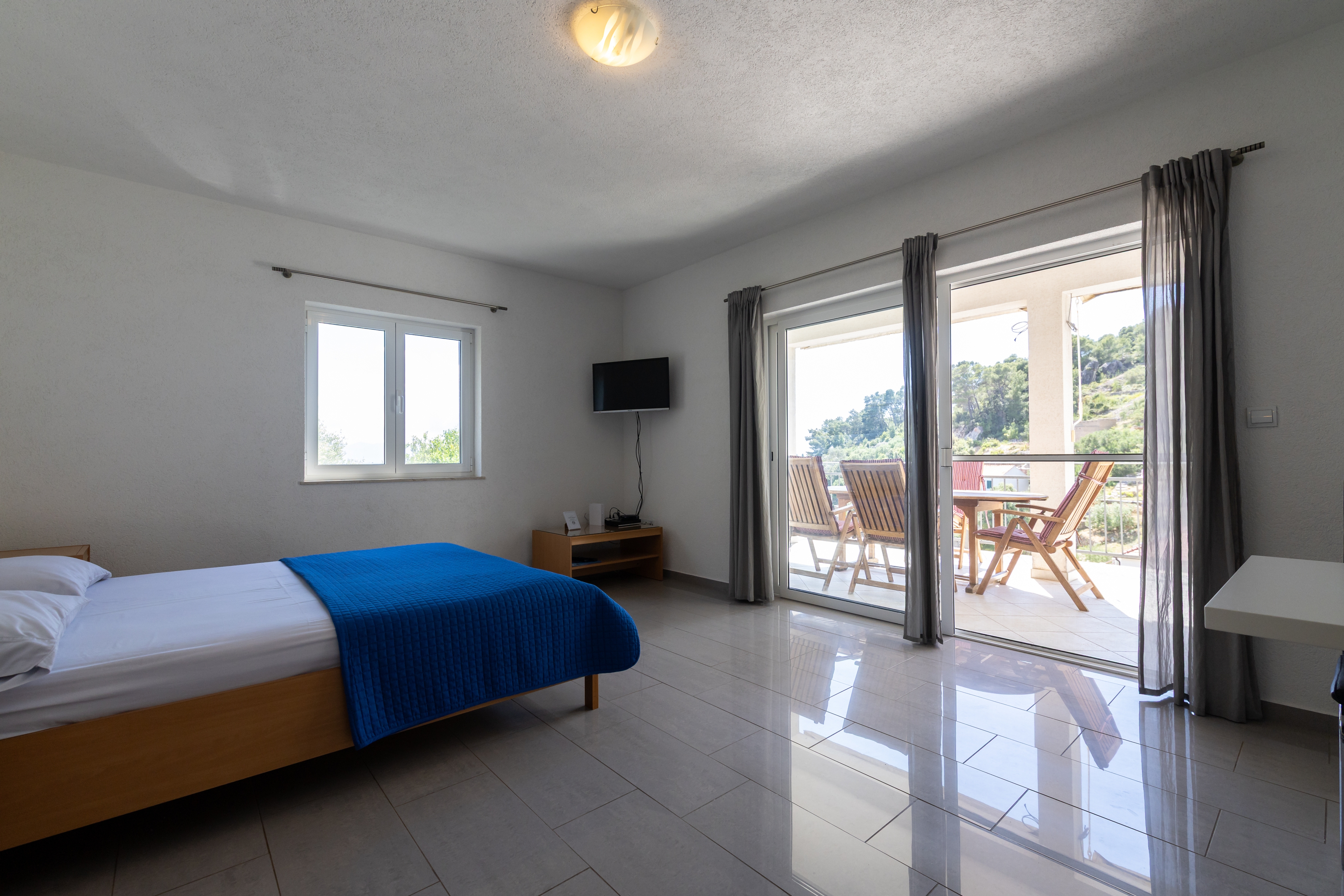 One bedroom apartment near beach Cove Torac, Hvar (A-8653-a)
