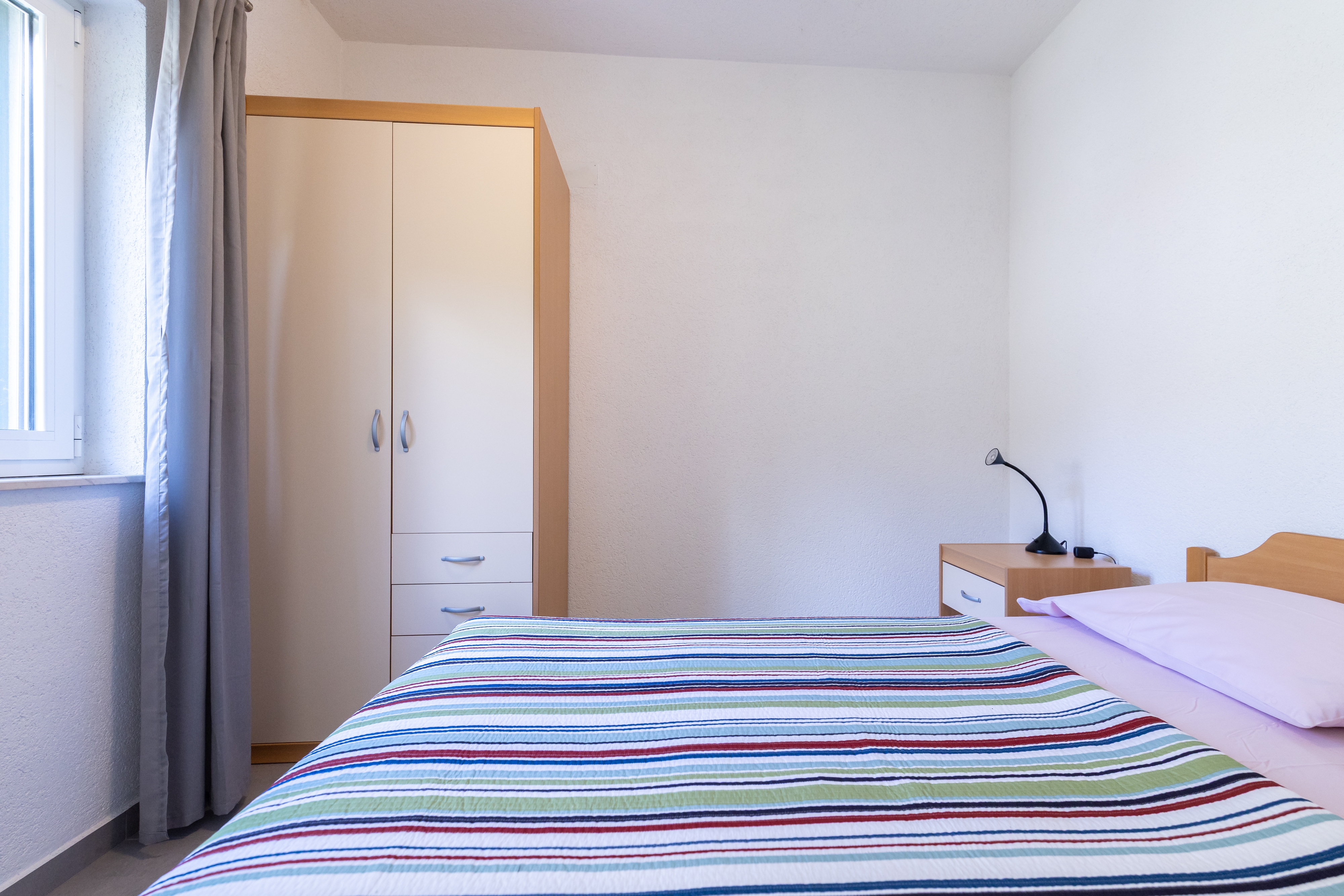 One bedroom apartment near beach Cove Torac, Hvar  A-b