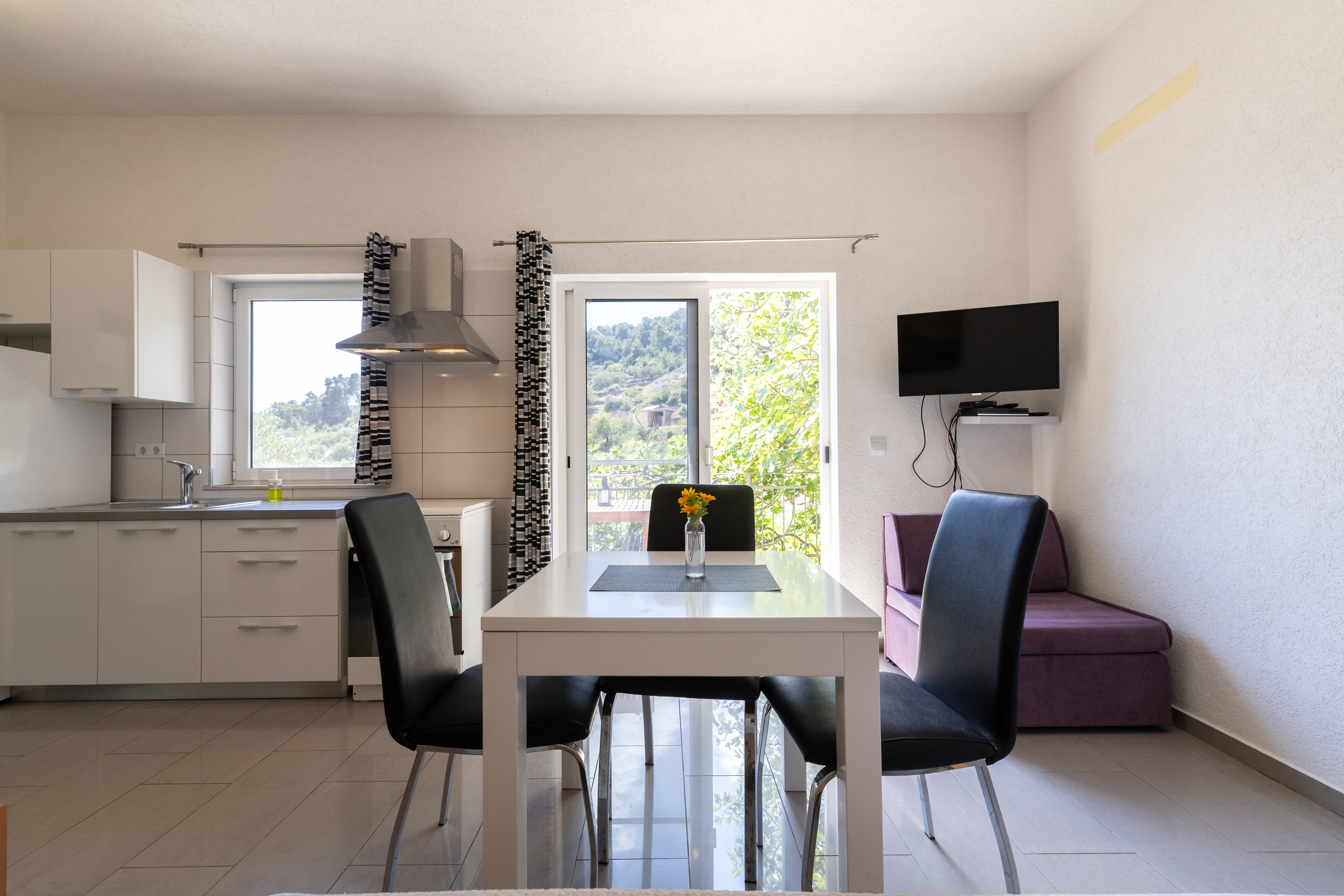 Studio flat near beach Cove Torac, Hvar (AS-8653-b)