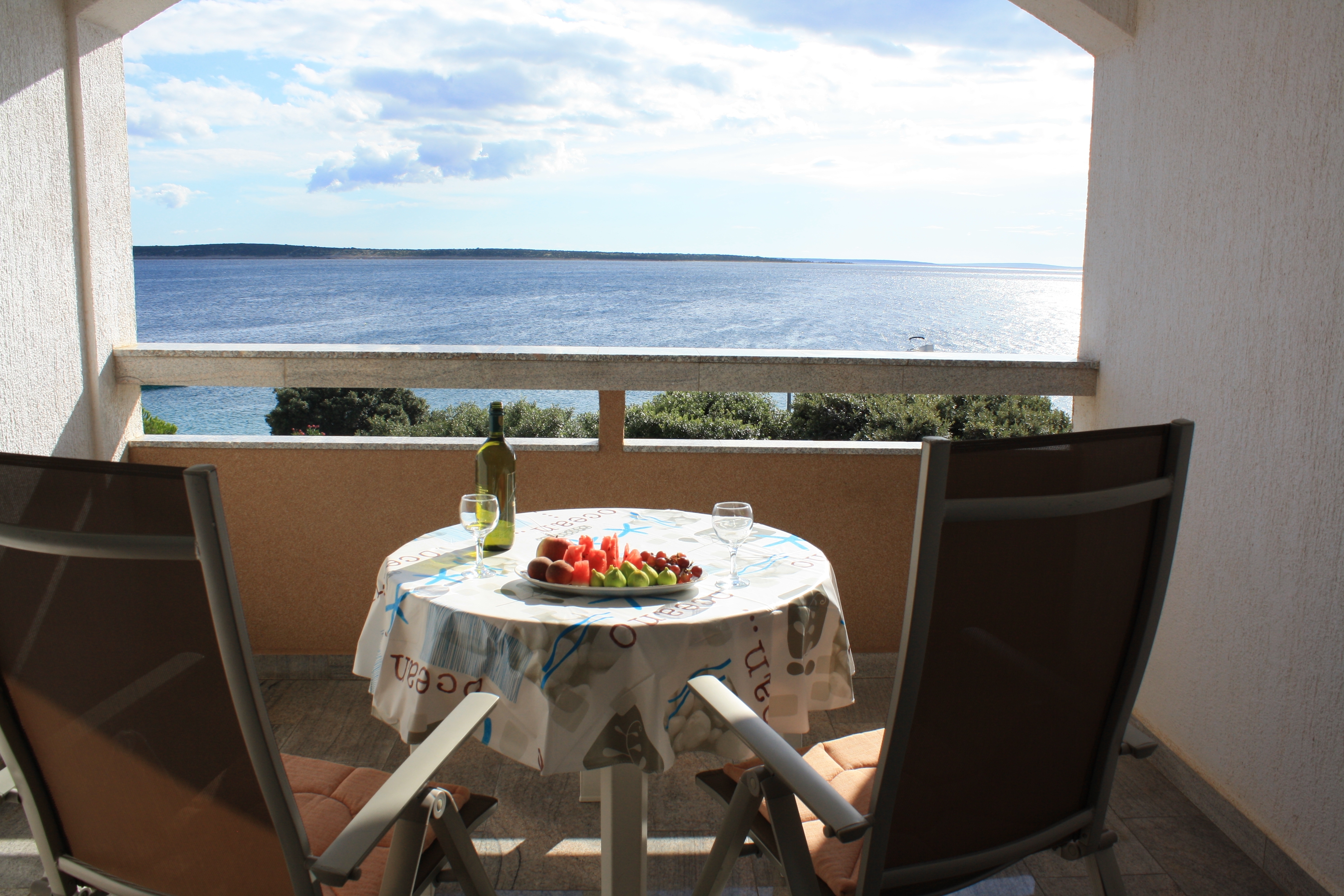 One bedroom apartment near beach Mandre, Pag (A-8655-c) One bedroom apartment near beach Mandre, Pag (A-8655-c)