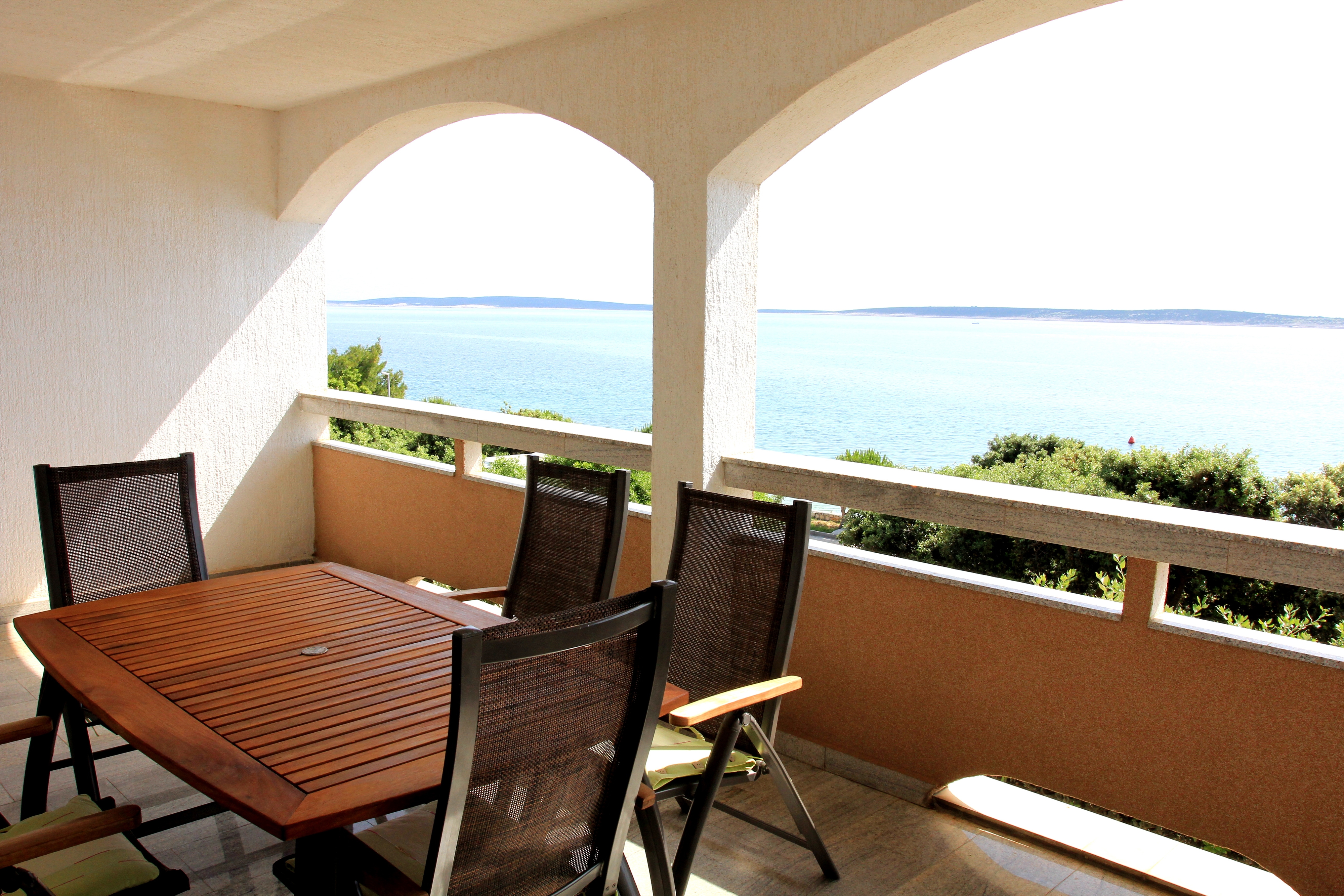 Two bedroom apartment near beach Mandre, Pag (A-8655-d)