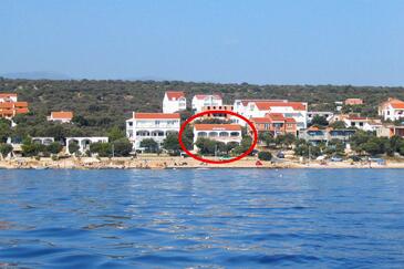 Property Mandre, Pag, Property 8655 - Apartments near sea with pebble beach.