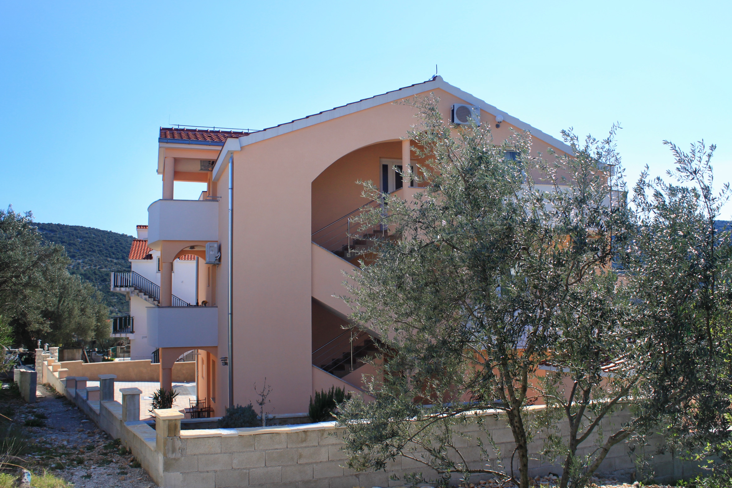 Studio flat with balcony Vinišće, Trogir (AS-8660-d)