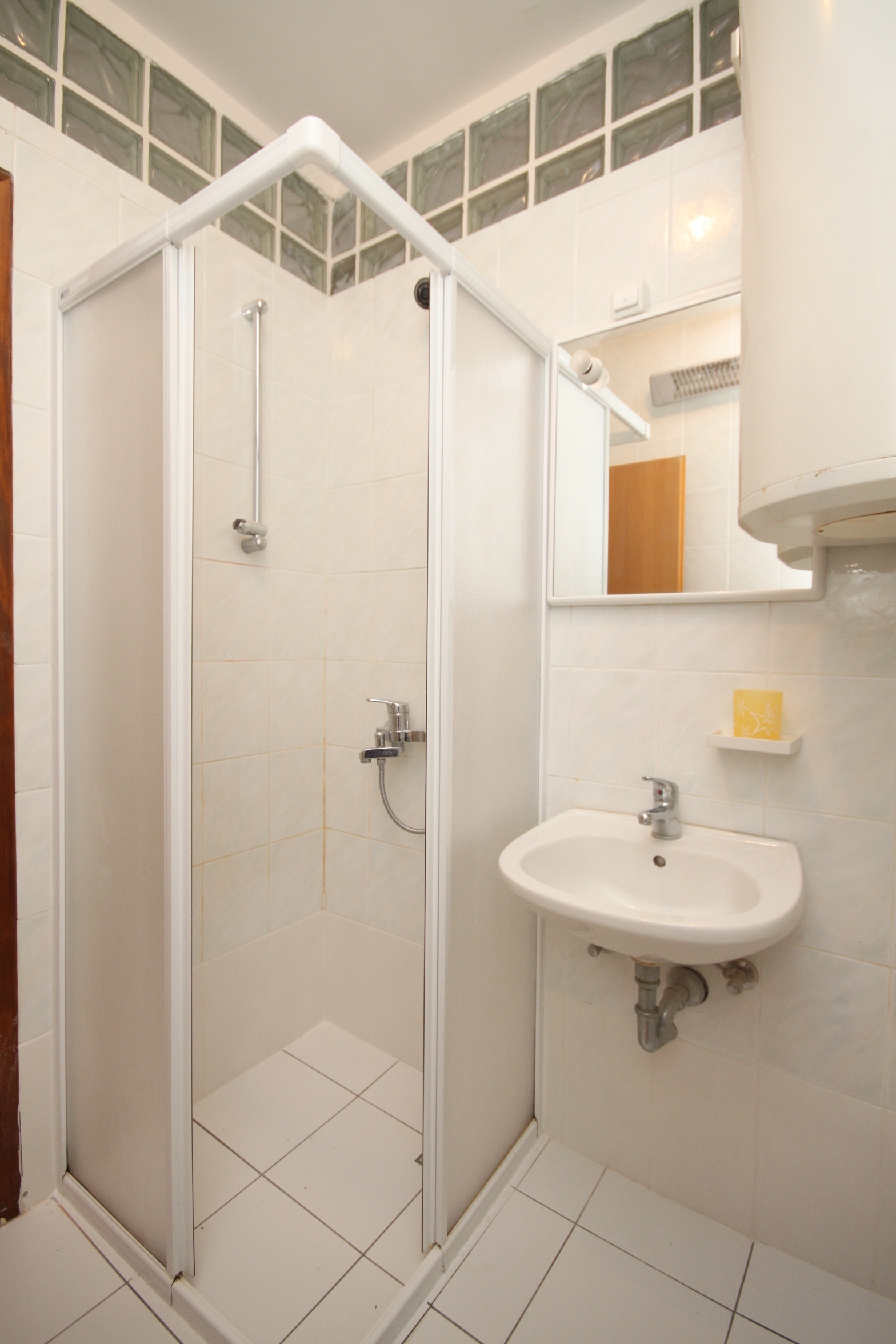 Four bedroom apartment with balcony and sea view Okrug Gornji, Čiovo  A-a