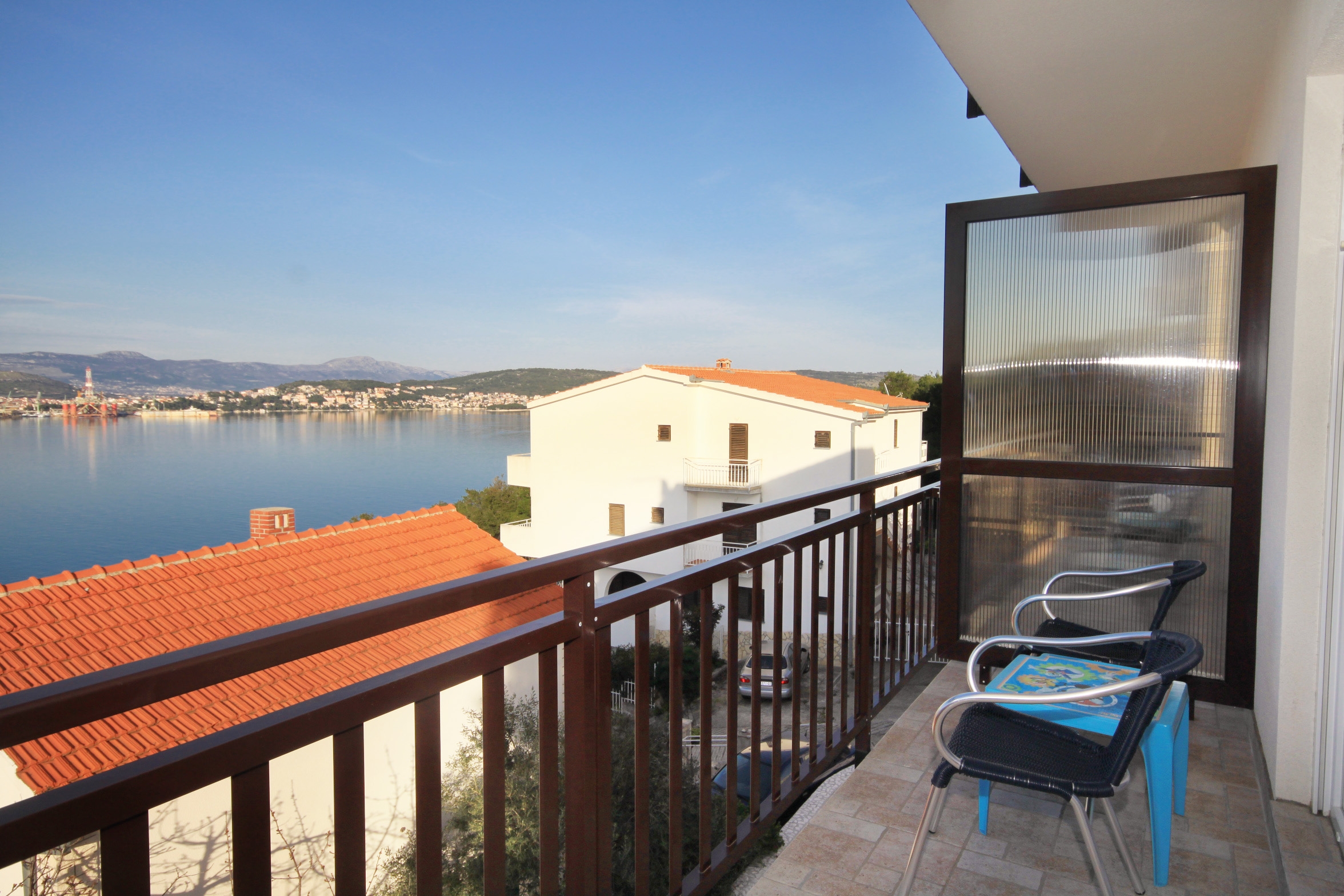 Two bedroom apartment with balcony and sea view Okrug Donji, Čiovo  A-a