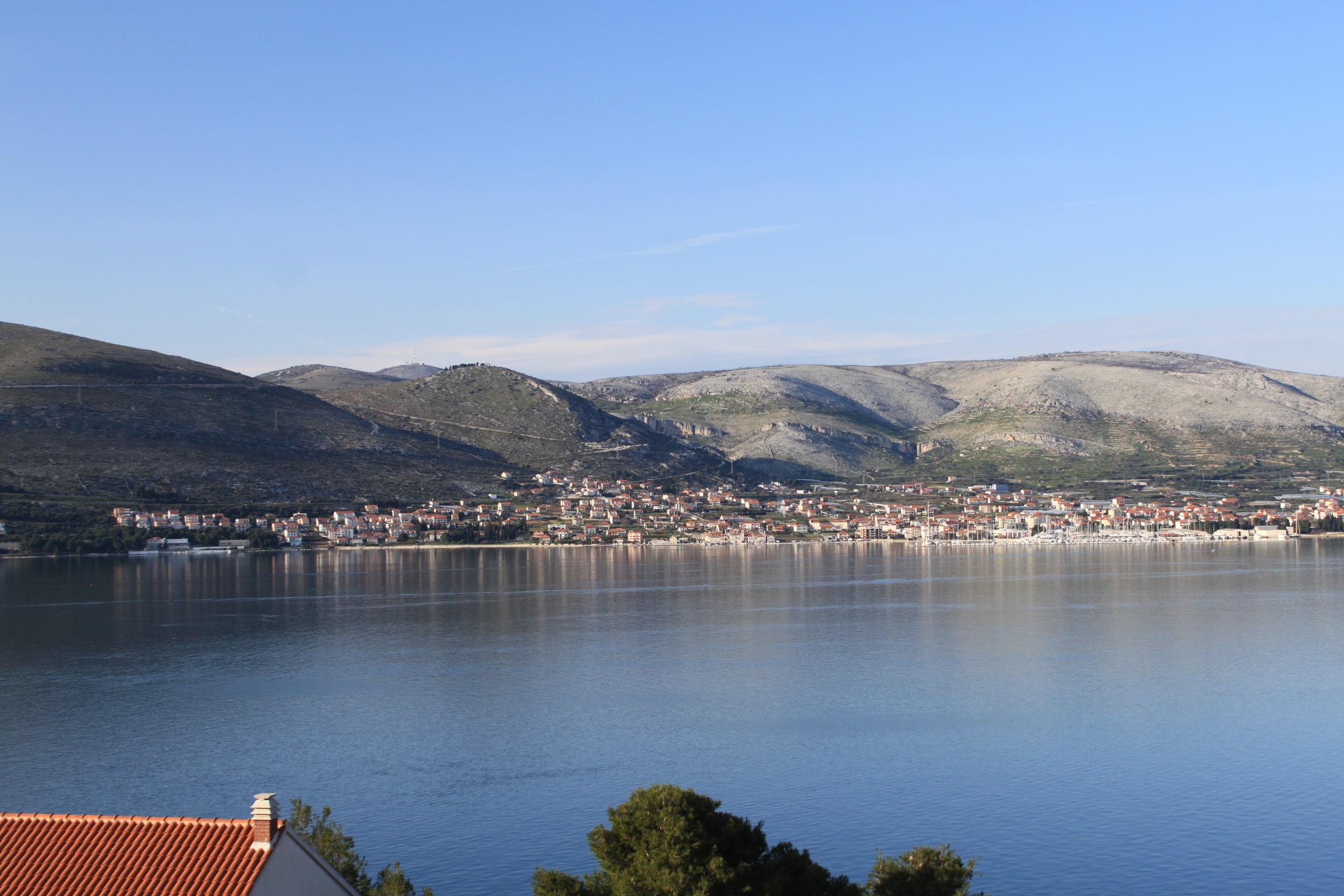Two bedroom apartment with balcony and sea view Okrug Donji, Čiovo  A-a