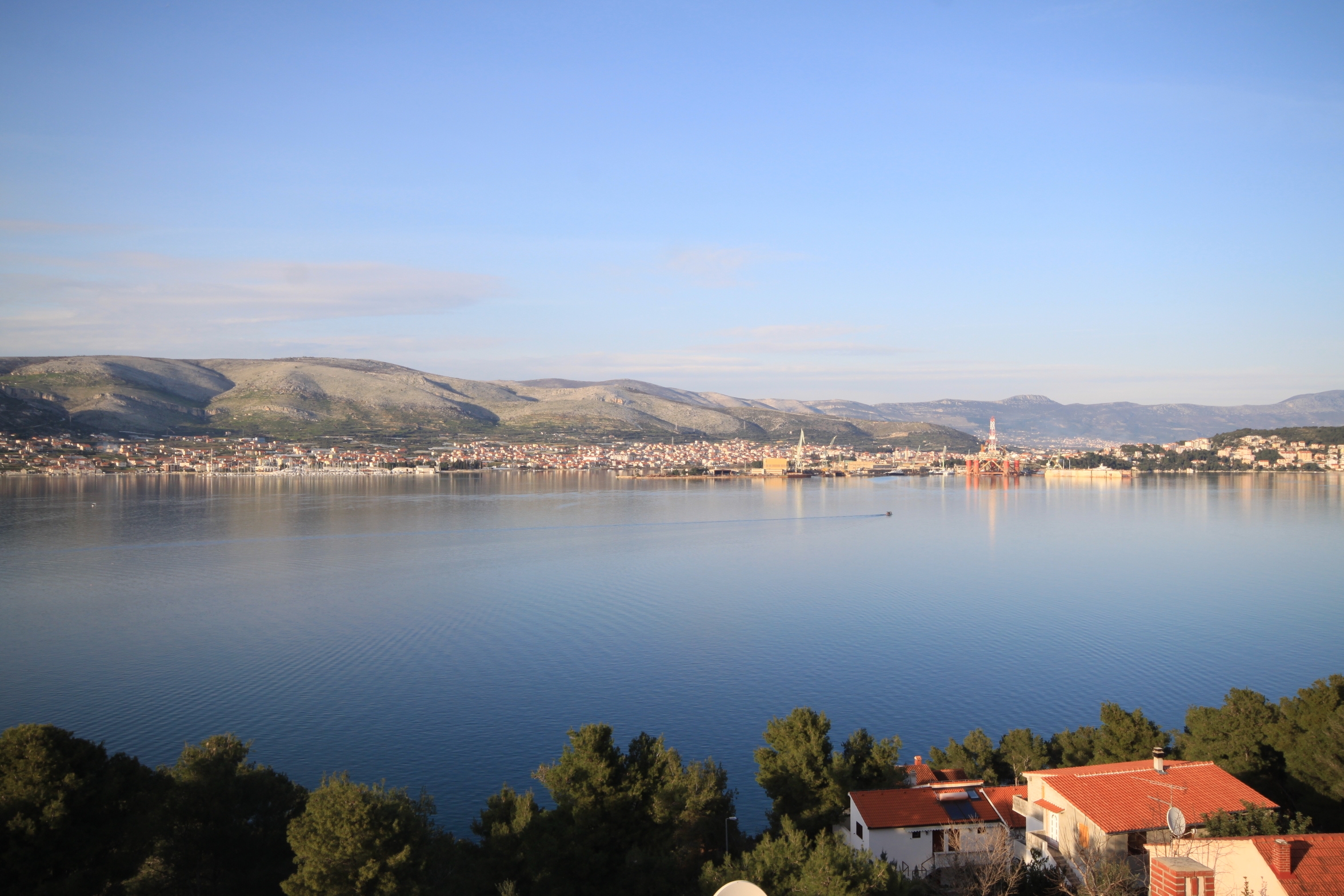 One bedroom apartment with balcony and sea view Okrug Donji, Čiovo  A-d
