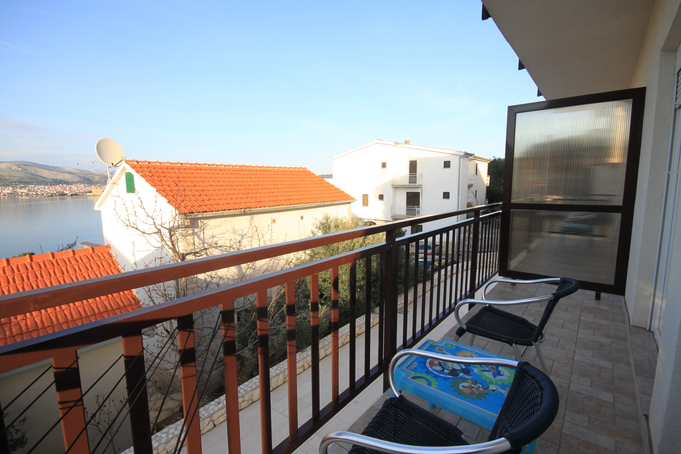 Two bedroom apartment with balcony and sea view Okrug Donji, Čiovo  A-e