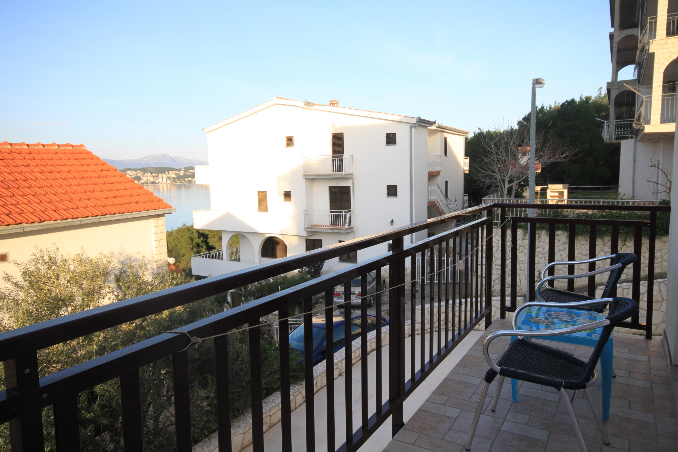 Two bedroom apartment with balcony and sea view Okrug Donji, Čiovo  A-f