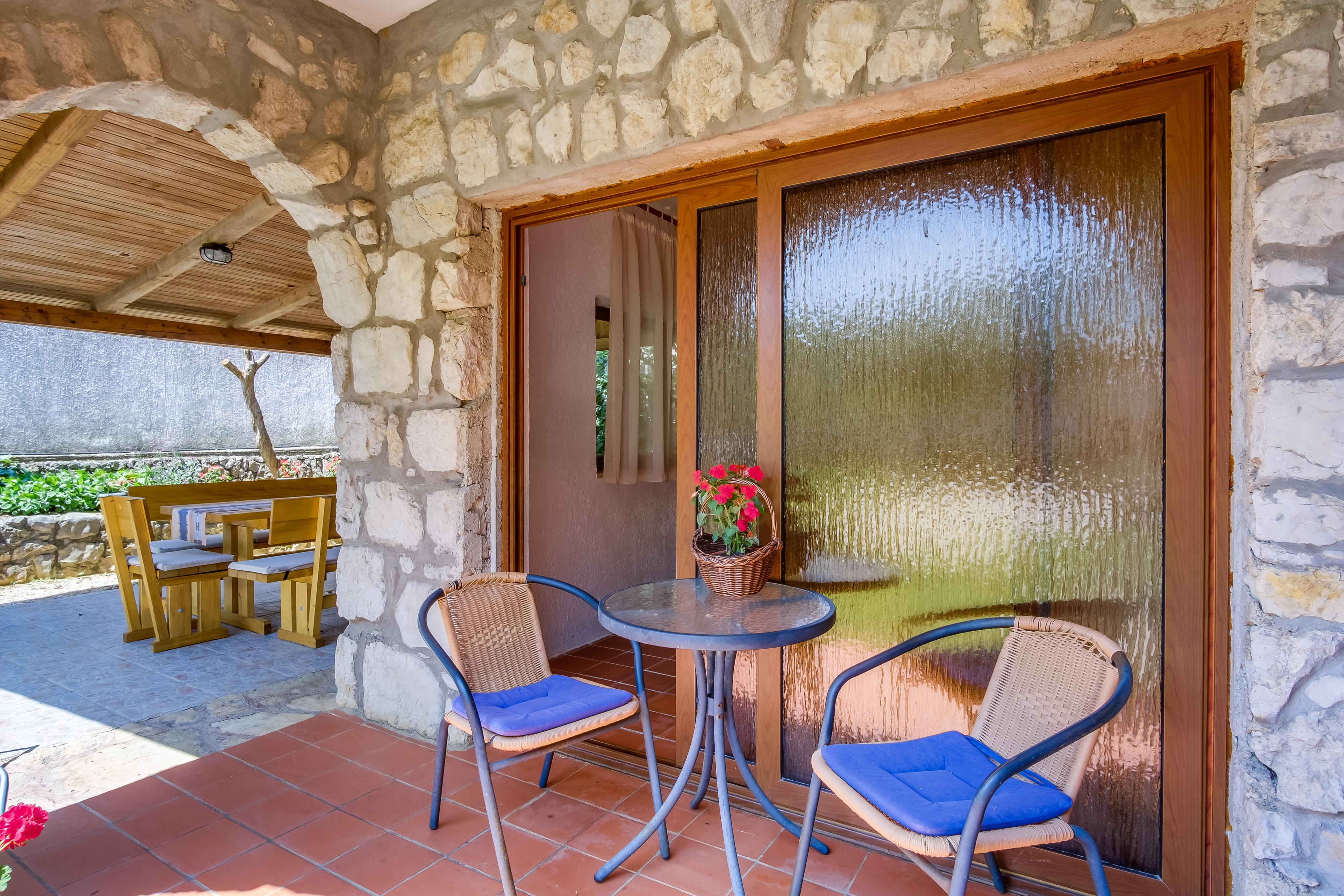 One bedroom apartment with terrace Punta križa, Cres  A-b