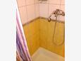 Pokrivenik, Bathroom in the studio-apartment, WiFi.