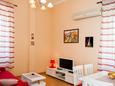 Living room Split, Living room in the apartment, dostupna klima i WIFI.