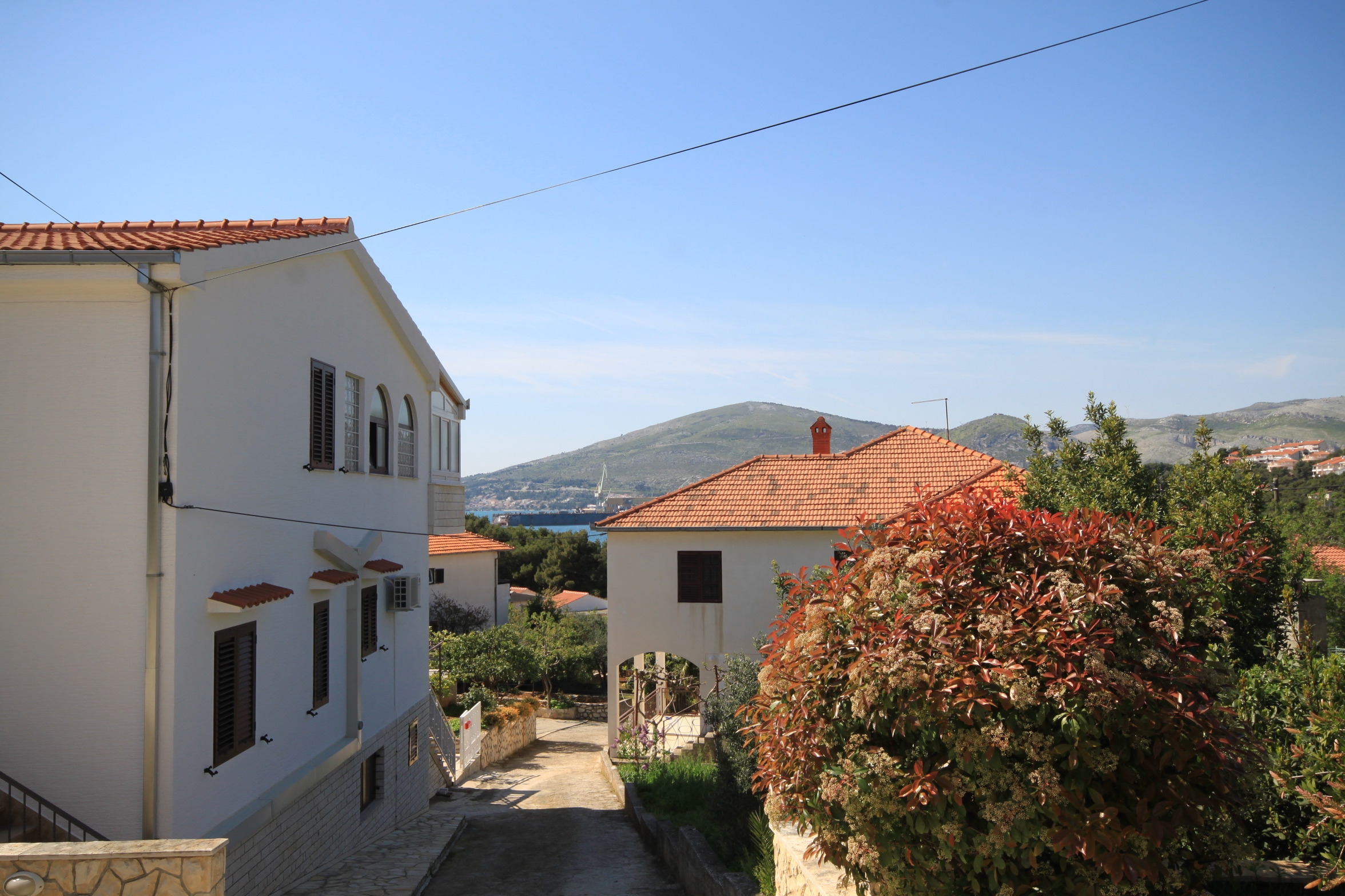 One bedroom apartment with terrace and sea view Trogir  A-a