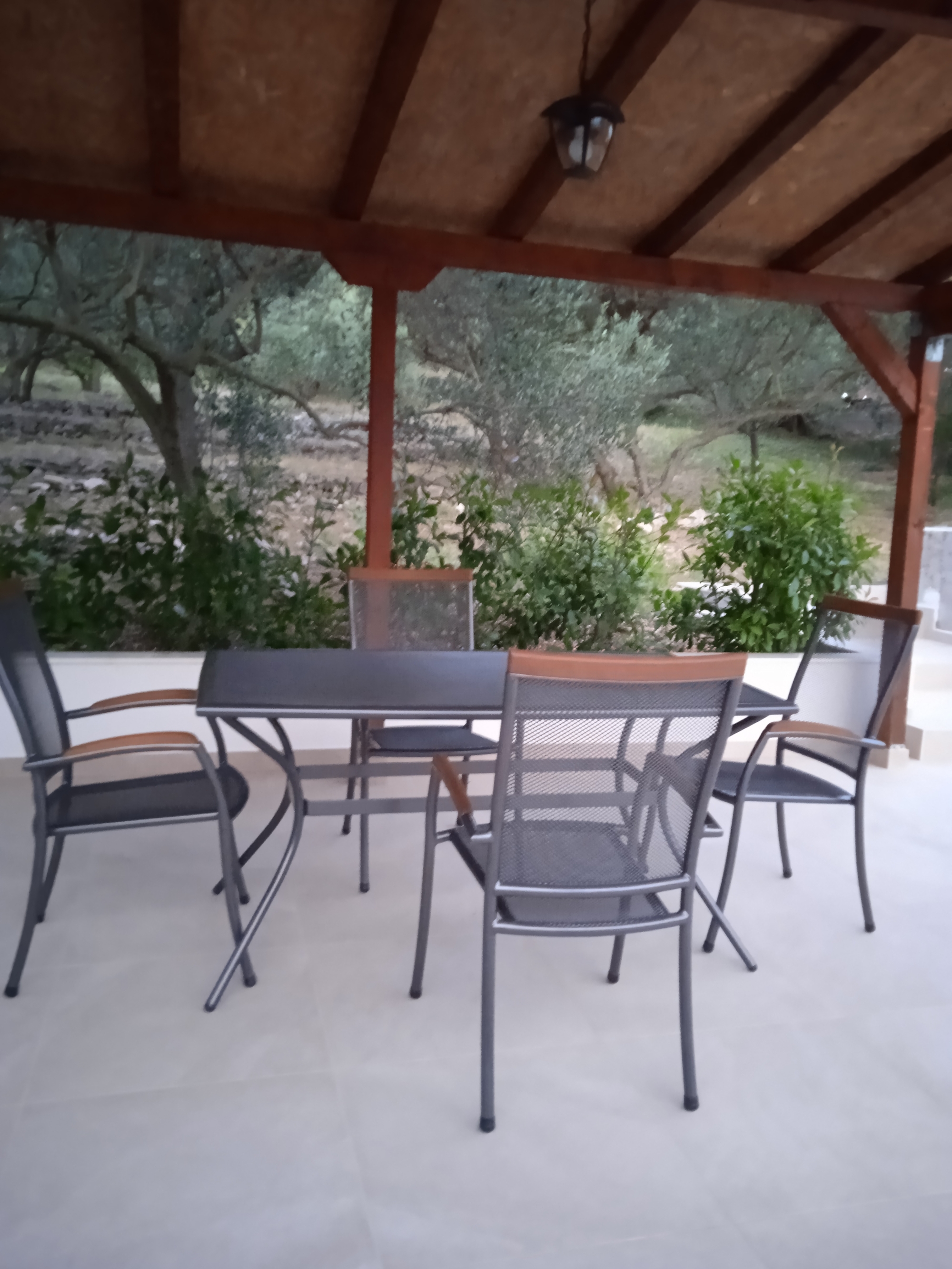 One bedroom apartment with terrace Trogir  A-b