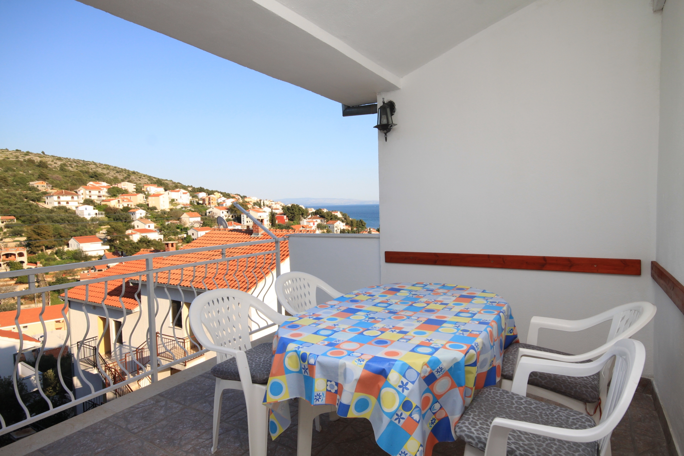 Two bedroom apartment with terrace and sea view Mavarštica, Čiovo (A-8685-a)