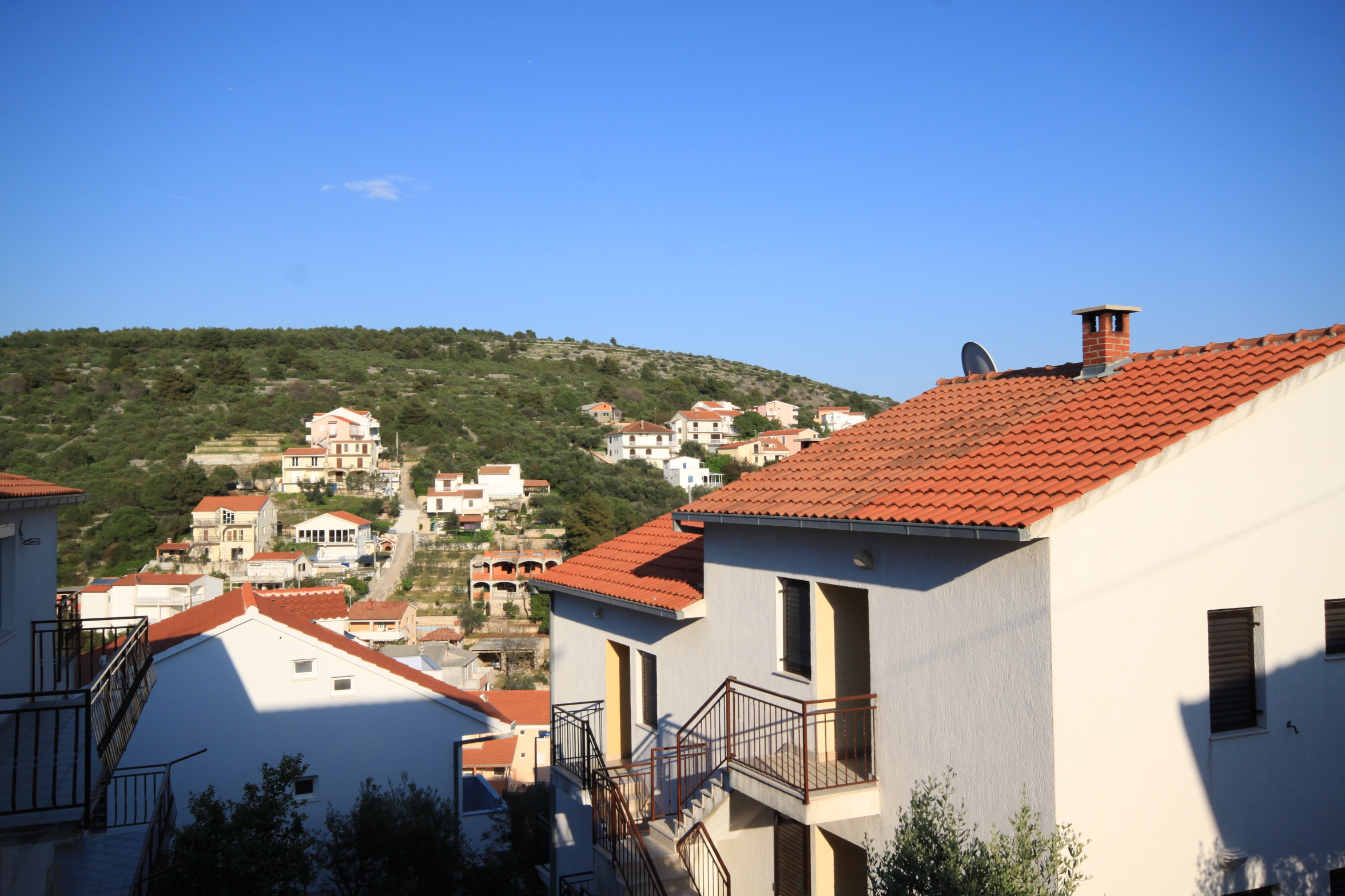 One bedroom apartment with terrace and sea view Mavarštica, Čiovo  A-b