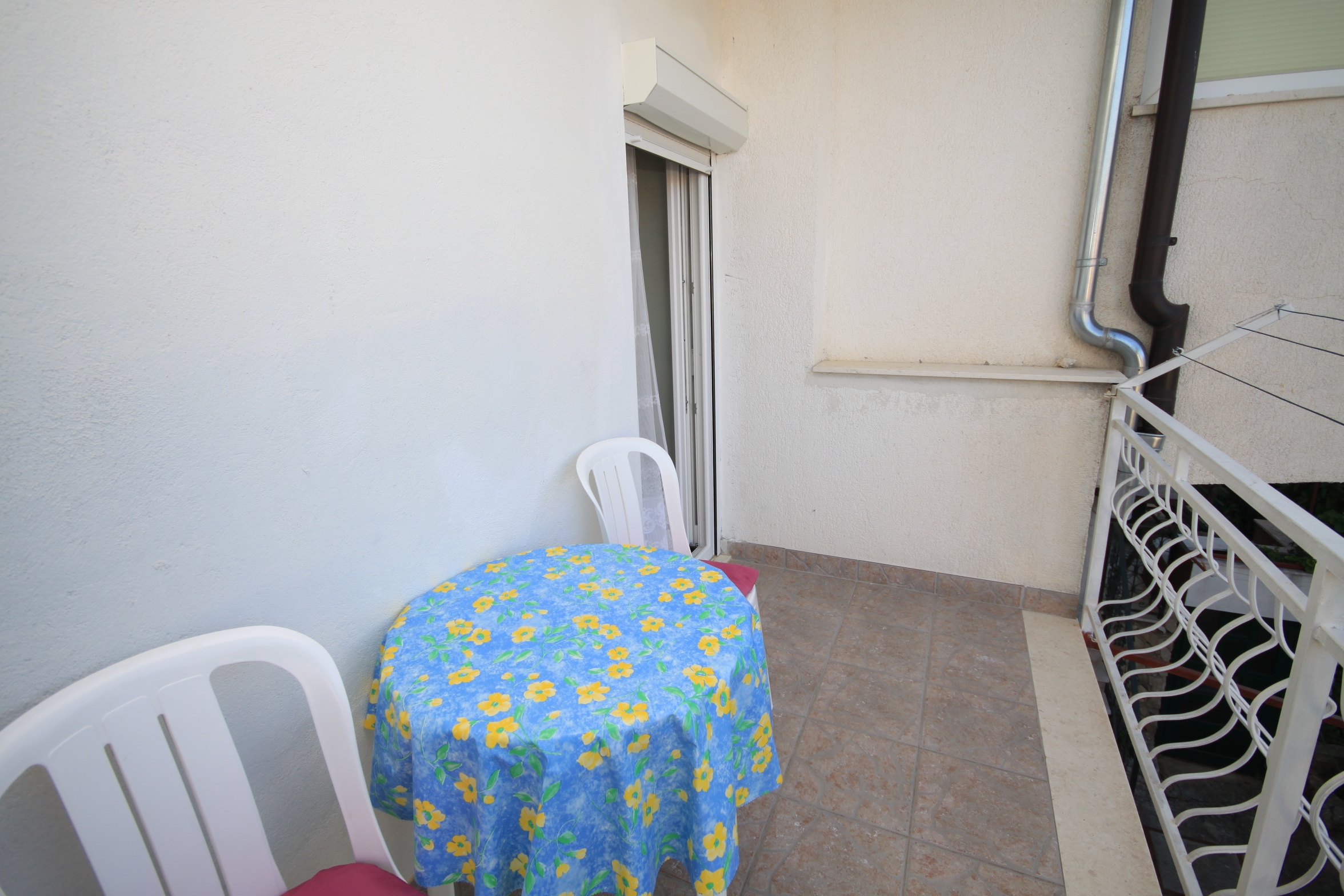 One bedroom apartment with terrace and sea view Mavarštica, Čiovo  A-c