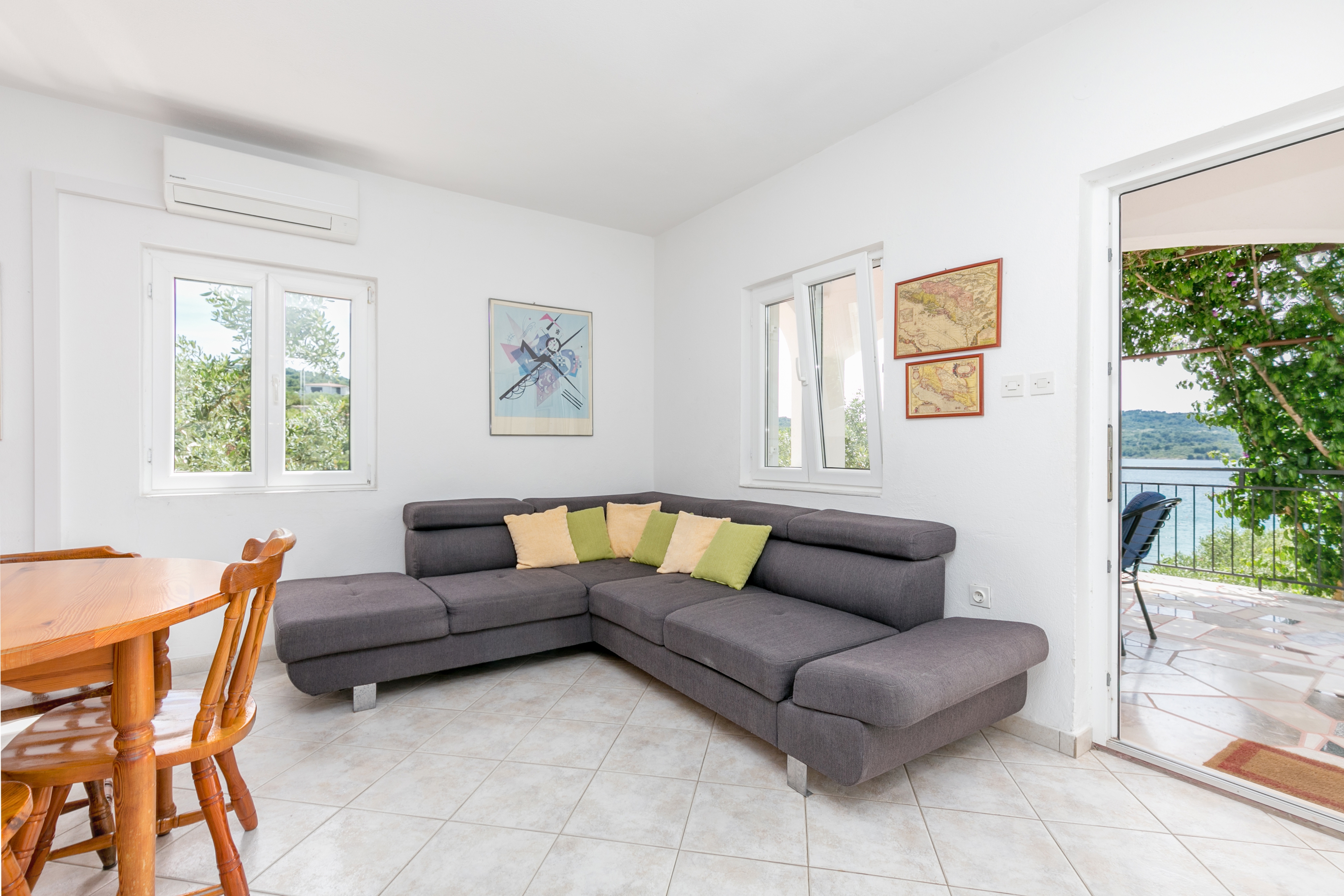 Two bedroom apartment with terrace and sea view Nečujam, Šolta (A-8691-a) Two bedroom apartment with terrace and sea view Nečujam, Šolta (A-8691-a)