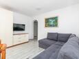 Obývací pokoj Nečujam, Obývací pokoj v ubytování typu apartment, s klimatizací a WiFi.