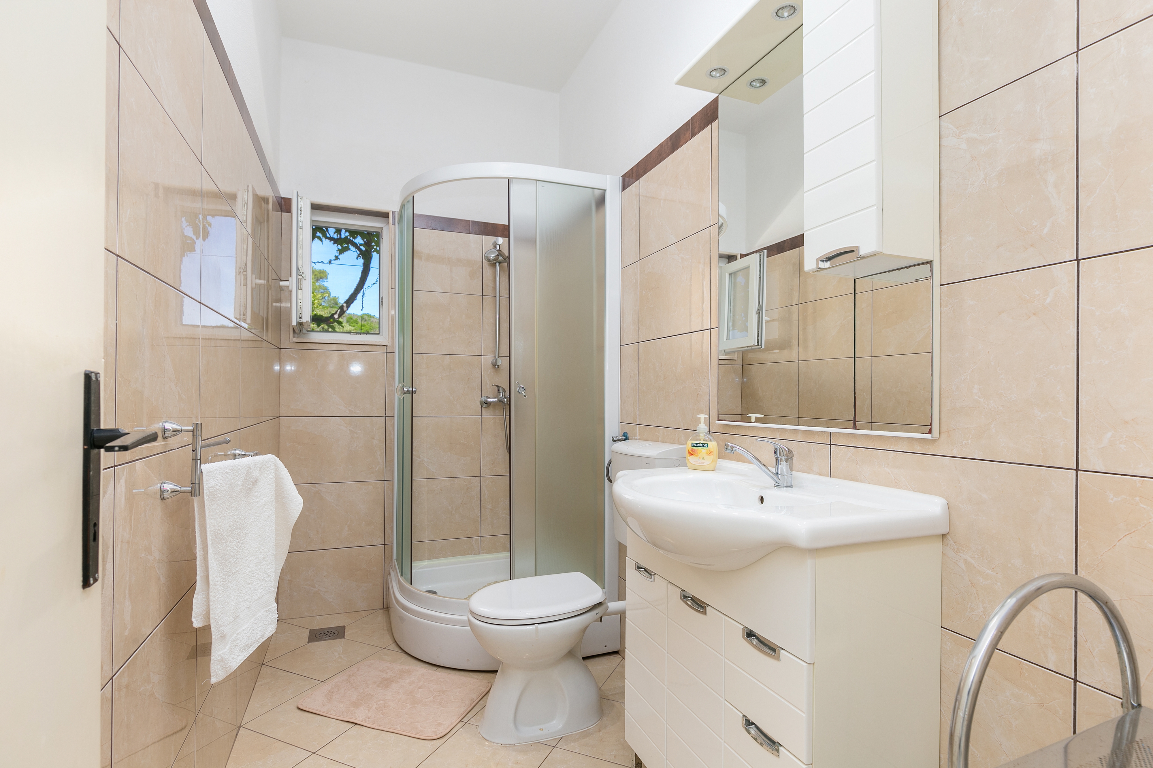 Three bedroom house near beach Cove Fabrice, Šolta  K