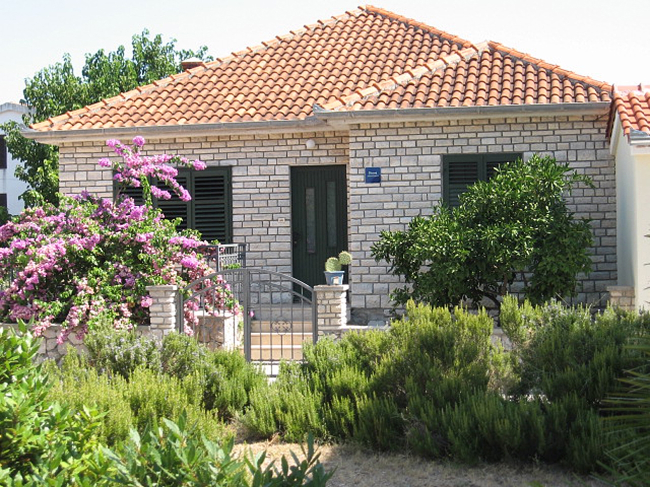 Three bedroom house with terrace Pašman (K-870) Three bedroom house with terrace Pašman (K-870)