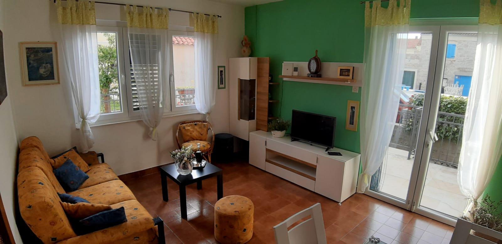 Three bedroom house with terrace Pašman (K-870)