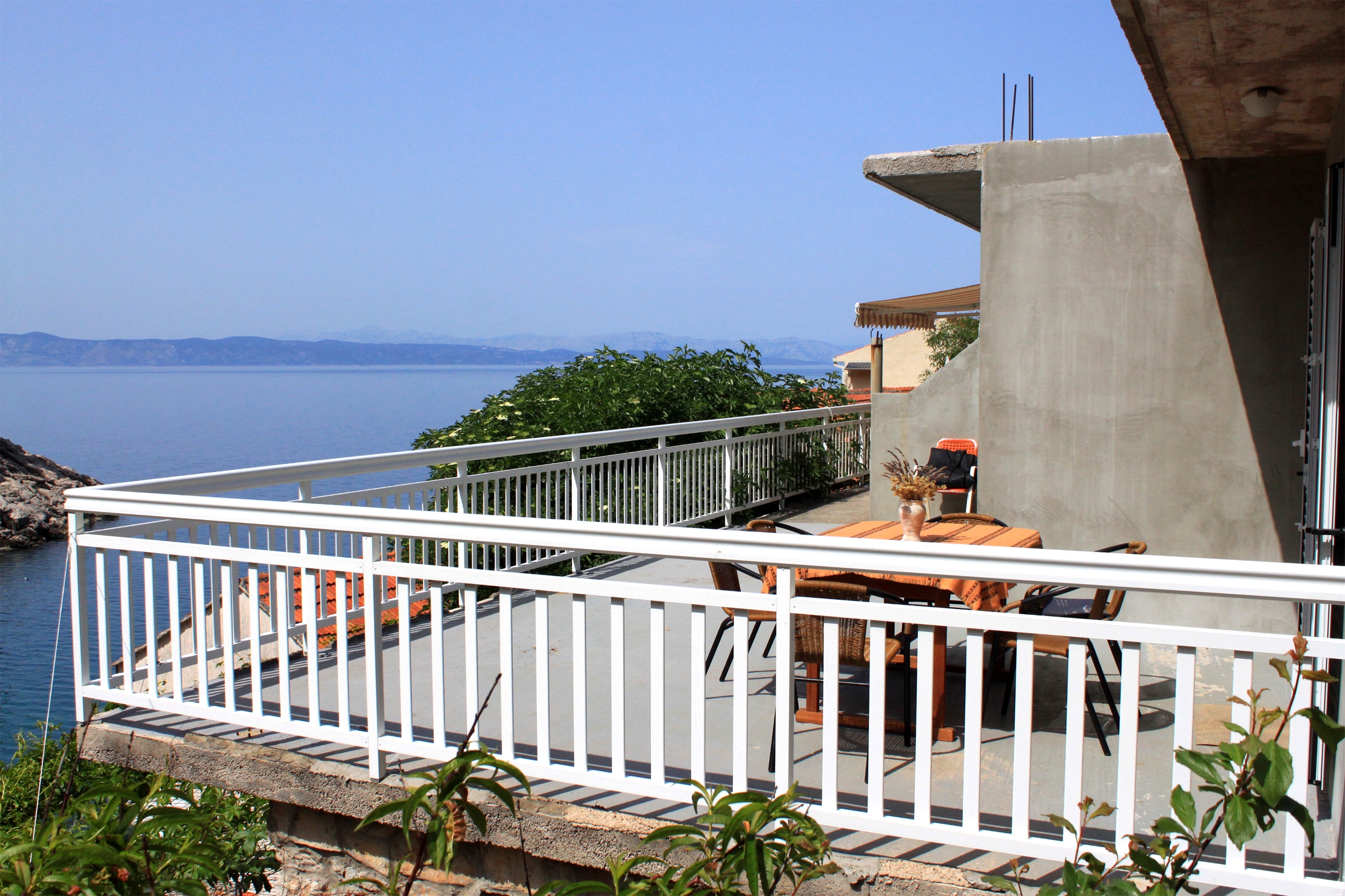 Two bedroom apartment near beach Cove Pobij, Hvar (A-8702-a)