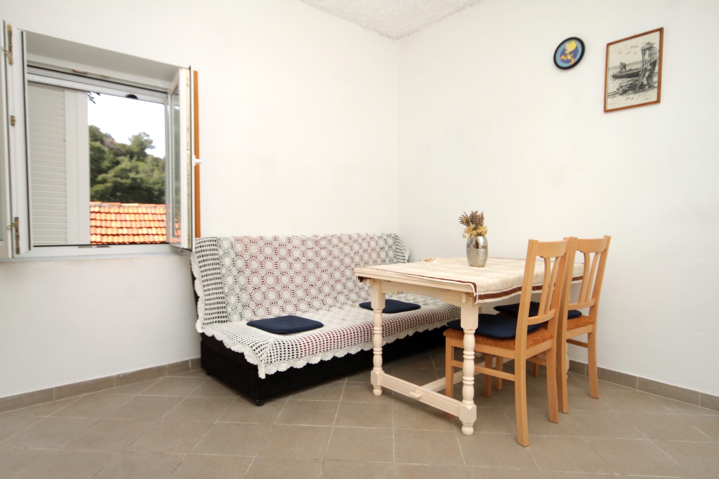One bedroom apartment near beach Cove Pobij, Hvar (A-8702-d)