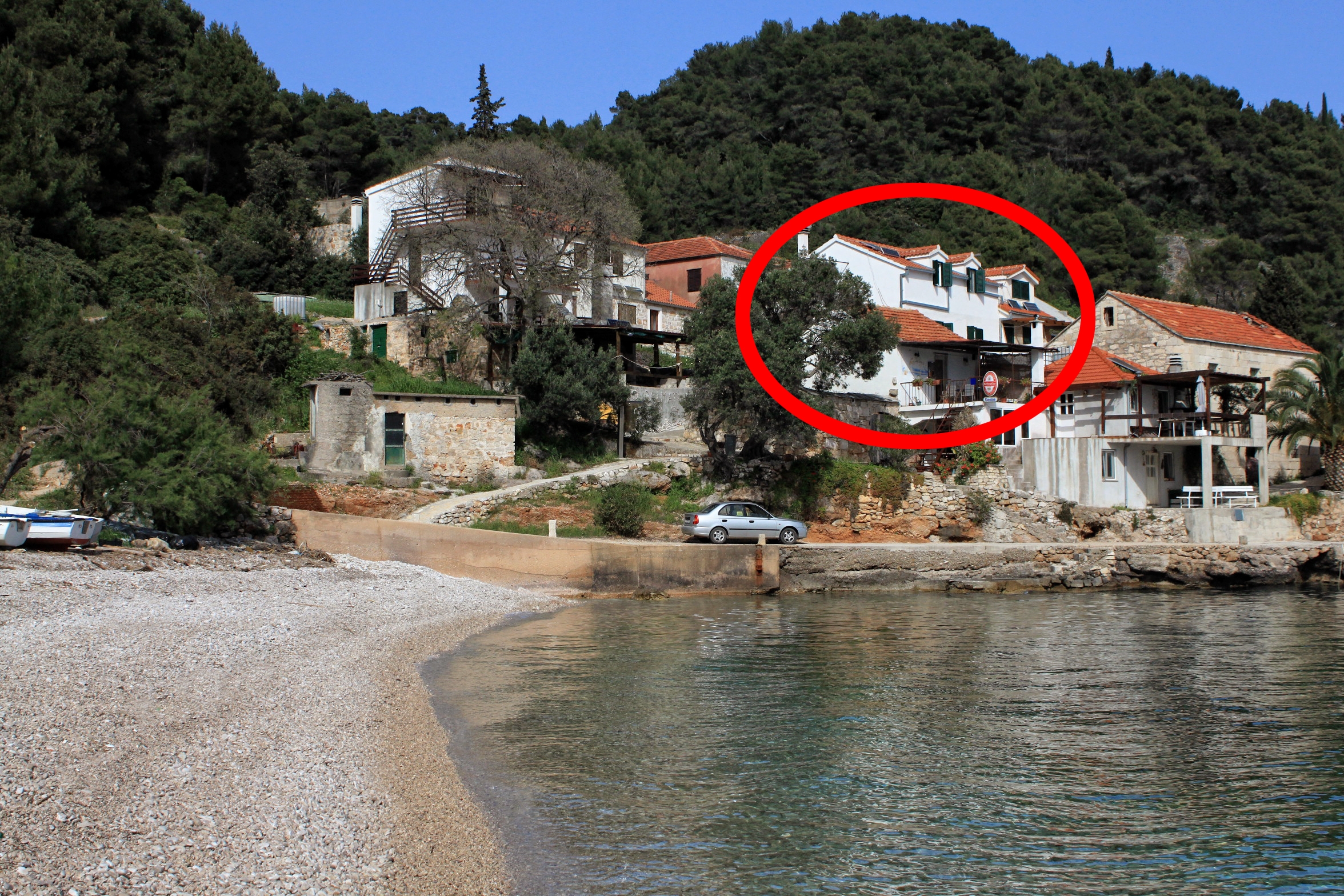 Trosoben apartma ob morju Zaliv Tvrdni Dolac, Hvar  A-b