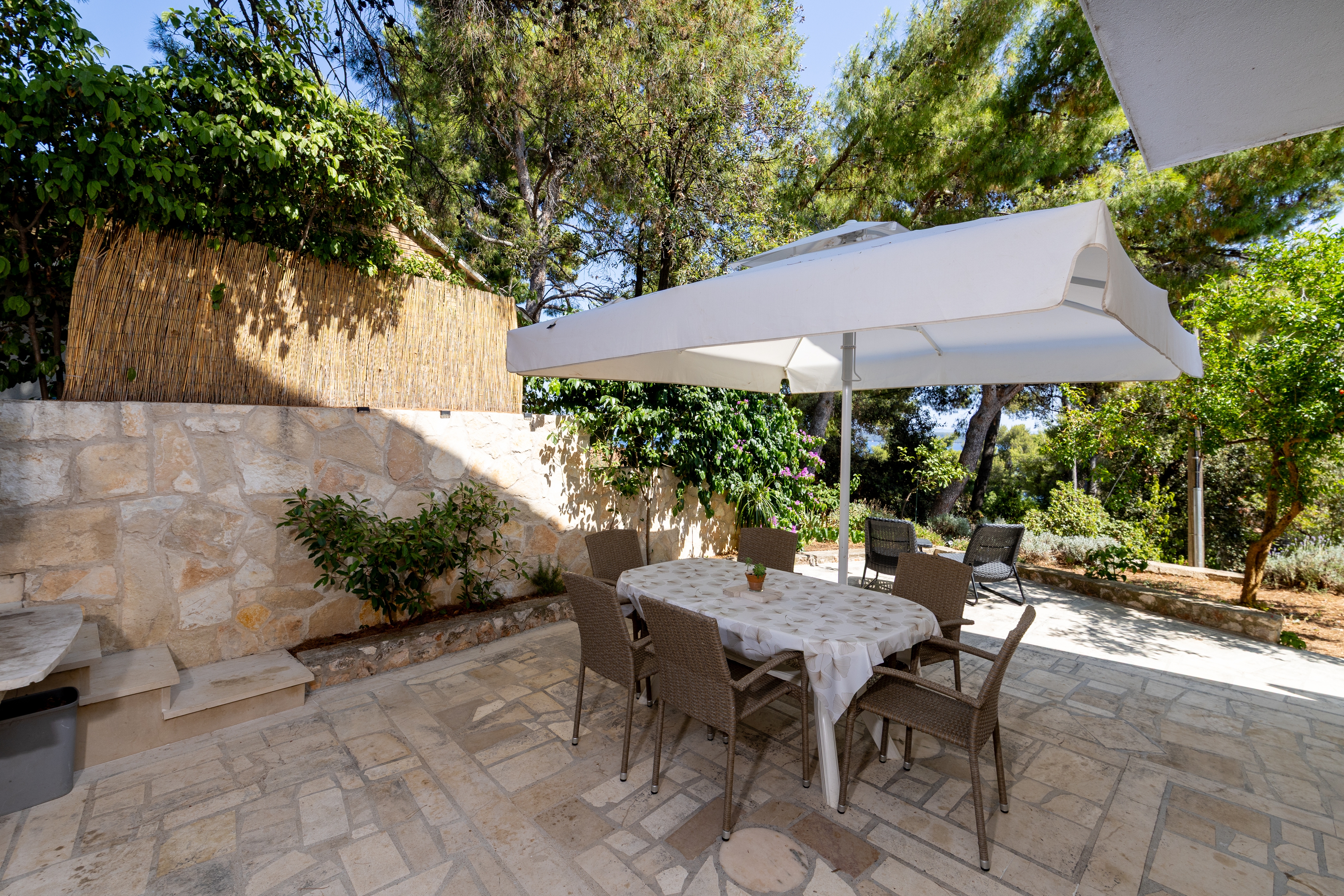 Two bedroom apartment with terrace and sea view Zavala, Hvar  A-b