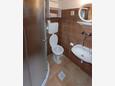 Ivan Dolac, Bathroom in the studio-apartment, (pet friendly) and WiFi.