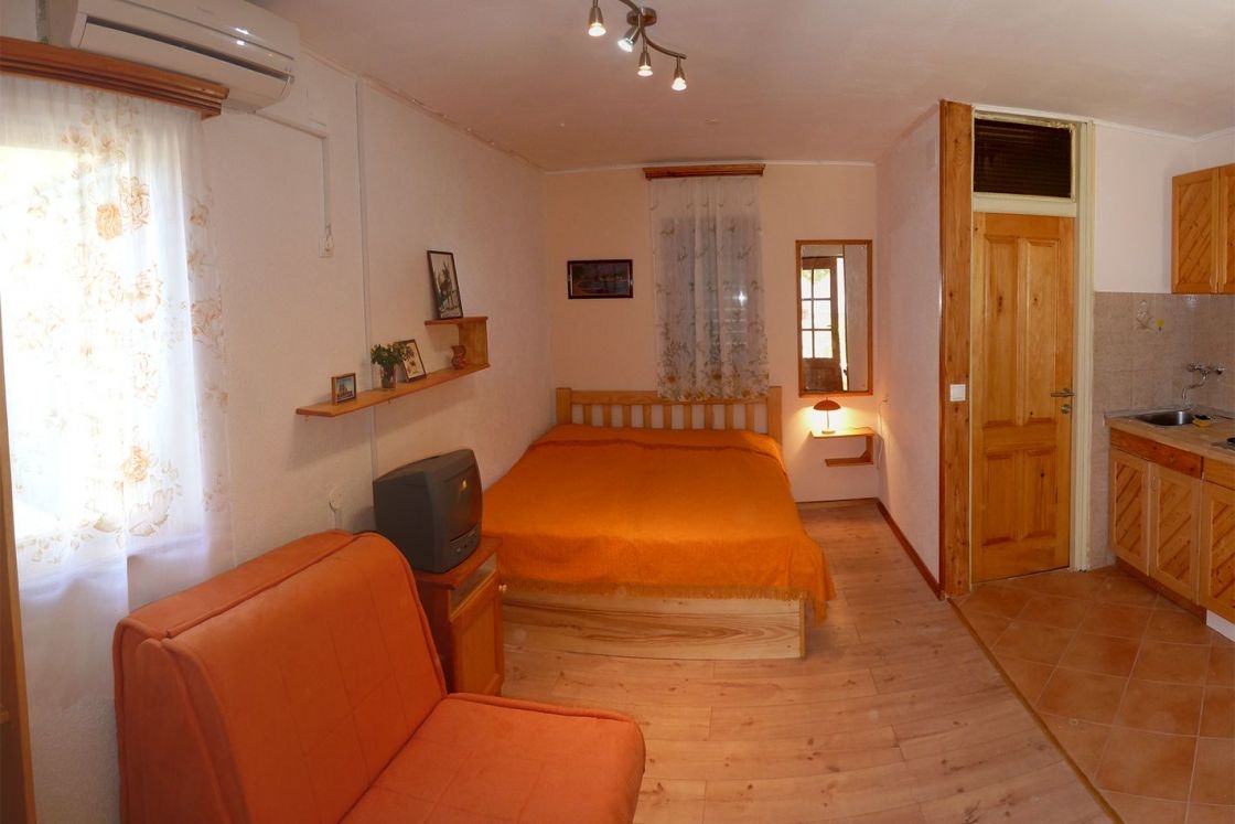 Top Hvar Ivan Dolac Top Hvar Ivan Dolac