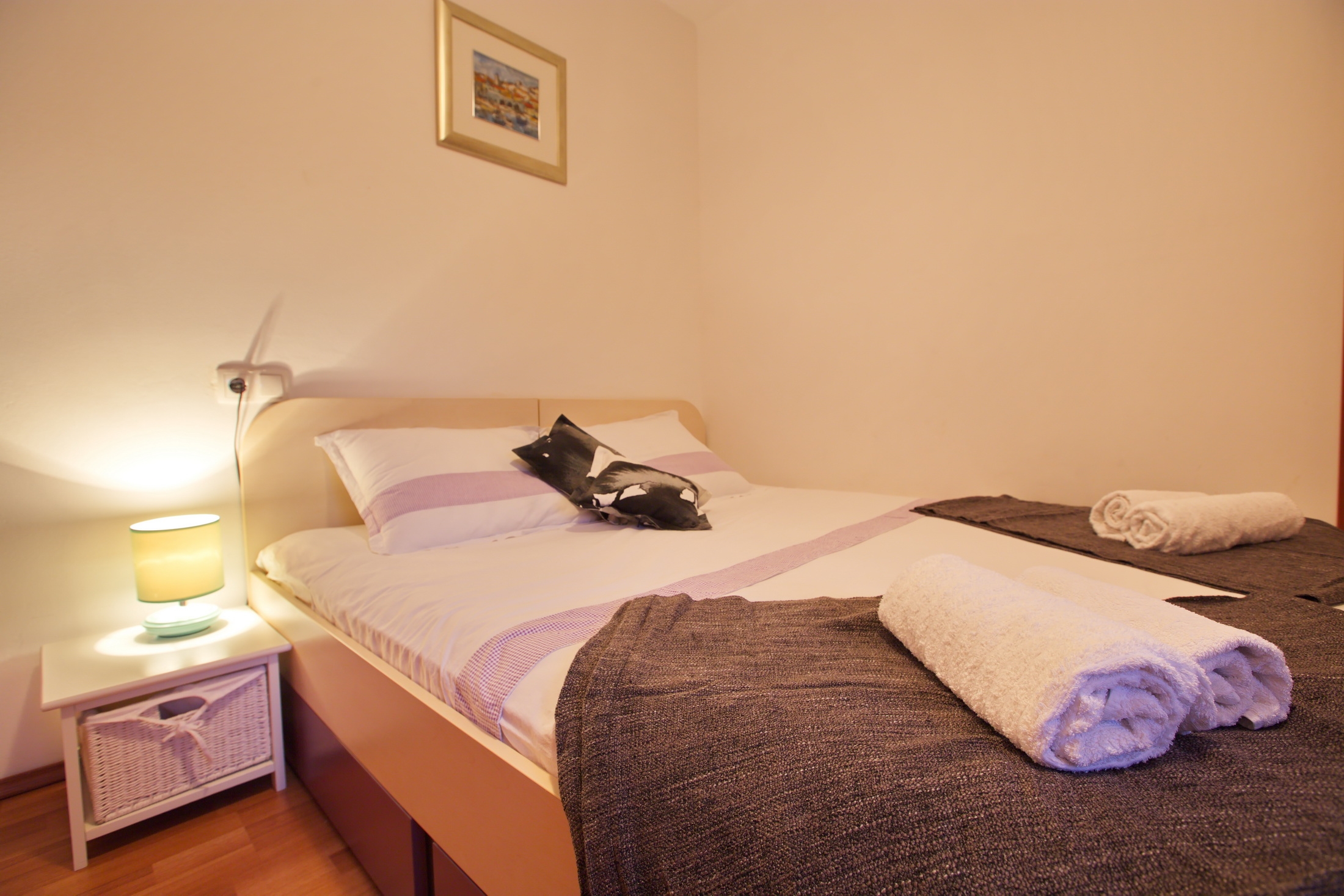 One bedroom apartment with terrace Jelsa, Hvar  A-a