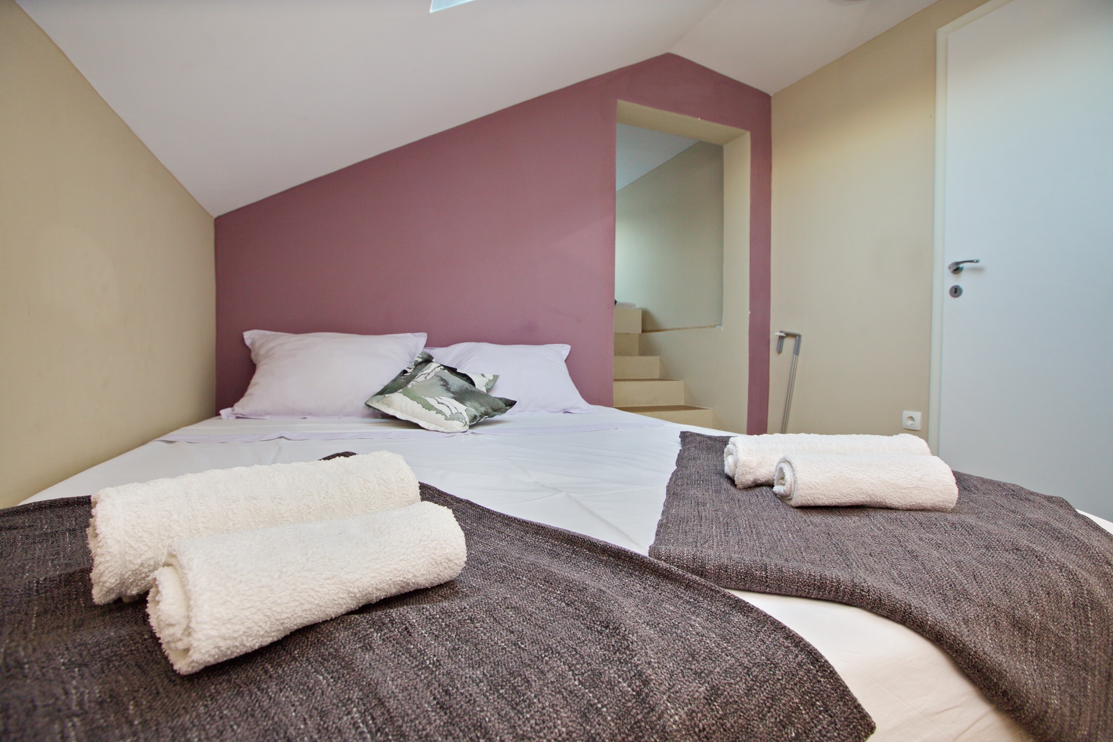 Three bedroom apartment with terrace Jelsa, Hvar  A-b