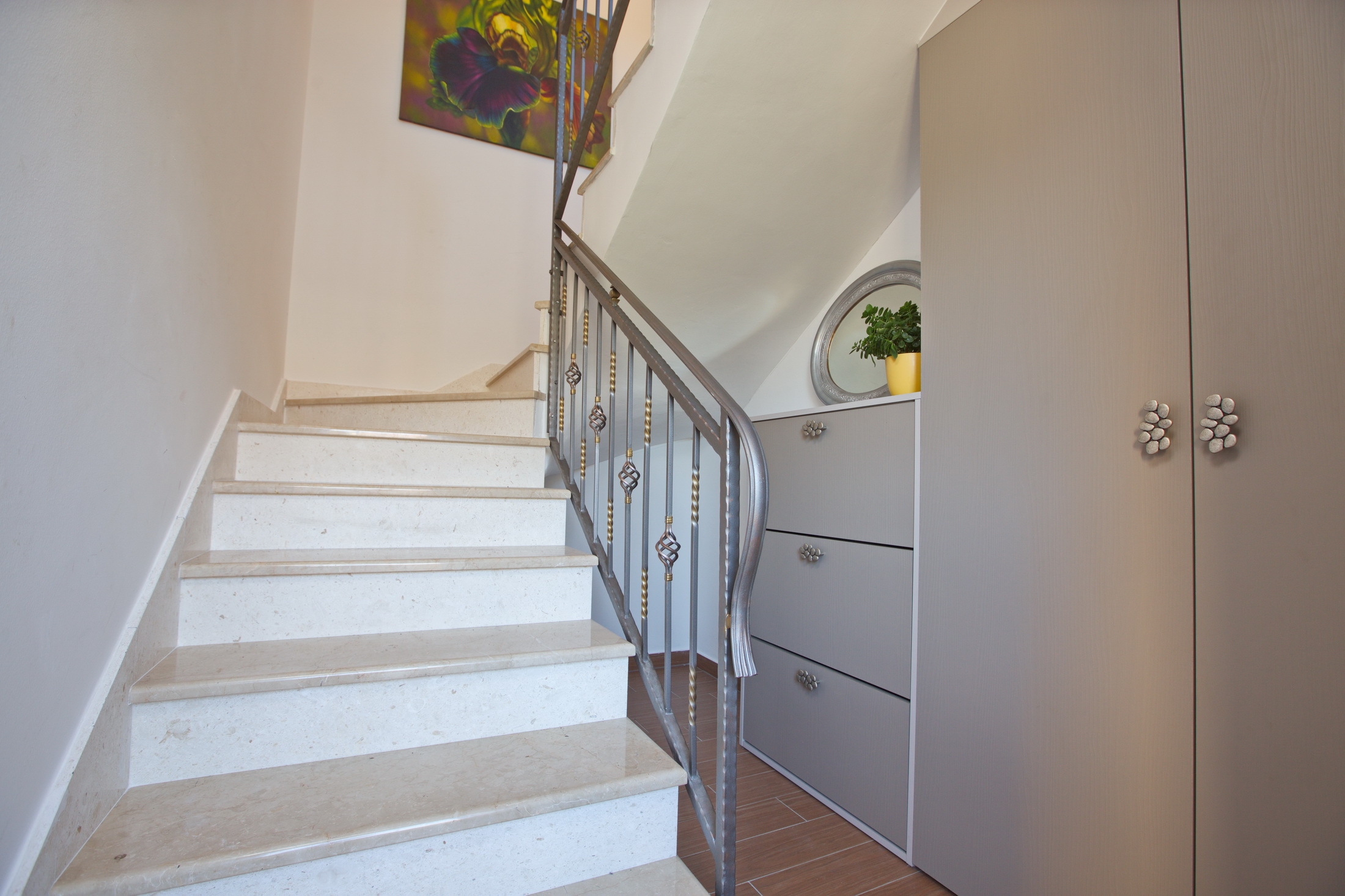 Three bedroom apartment with terrace Jelsa, Hvar  A-b