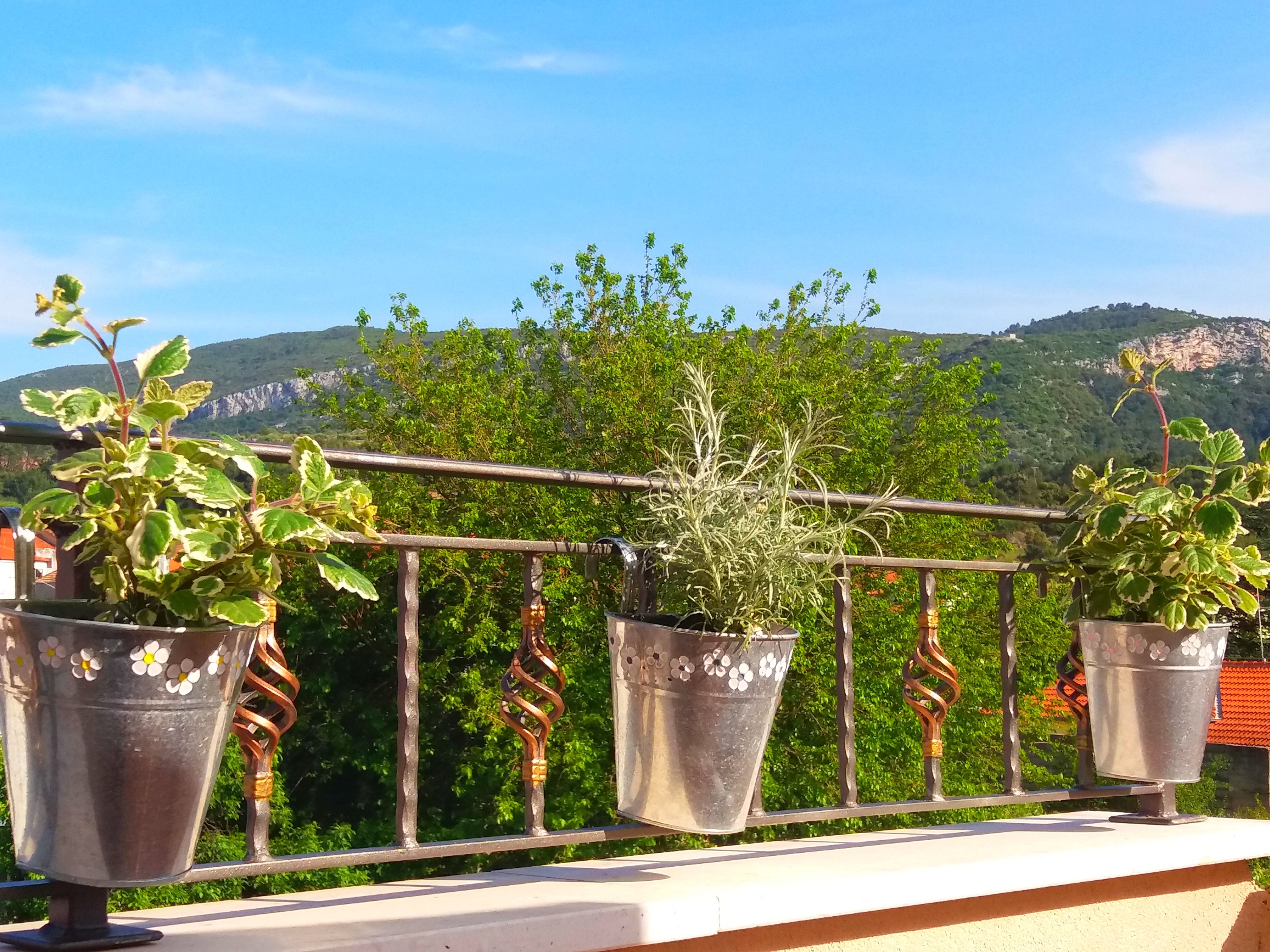 Three bedroom apartment with terrace Jelsa, Hvar  A-b