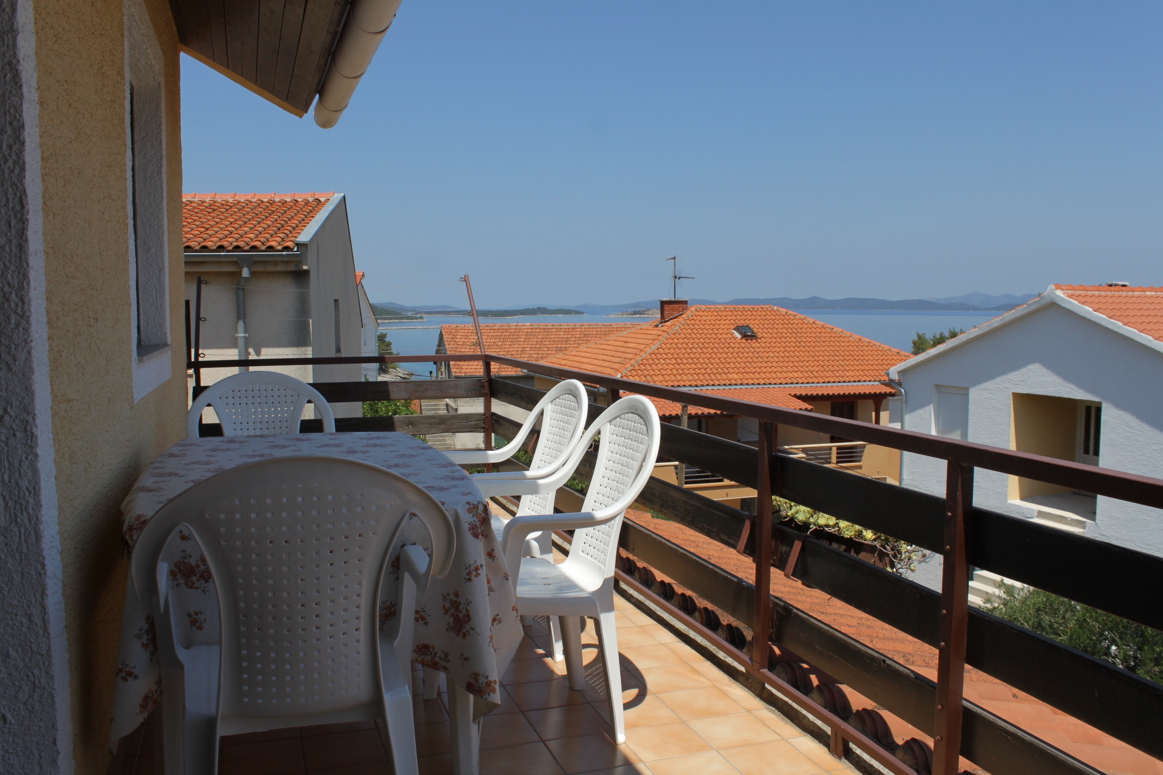 Two bedroom apartment with balcony and sea view Sali, Dugi otok  A-a