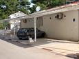 Parking lot Jelsa, Hvar, Parking lot 8720 - Apartments by the sea.