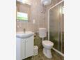 Stari Grad, Bathroom in the studio-apartment, WiFi.