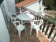 Terrace Žman, Terrace in the apartment, with a sea view and (pet friendly).