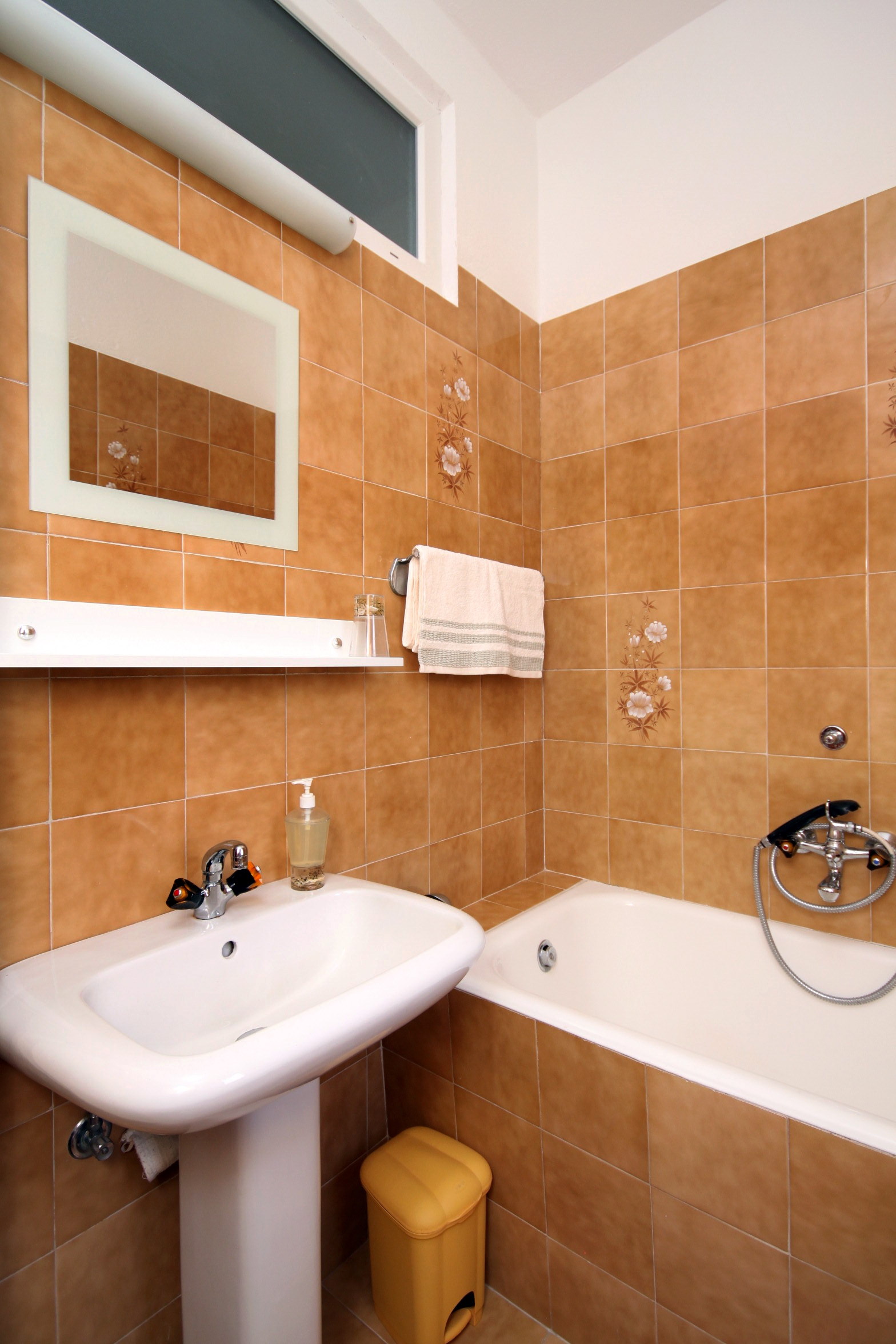 Studio flat with terrace Vrisnik, Hvar  AS-a