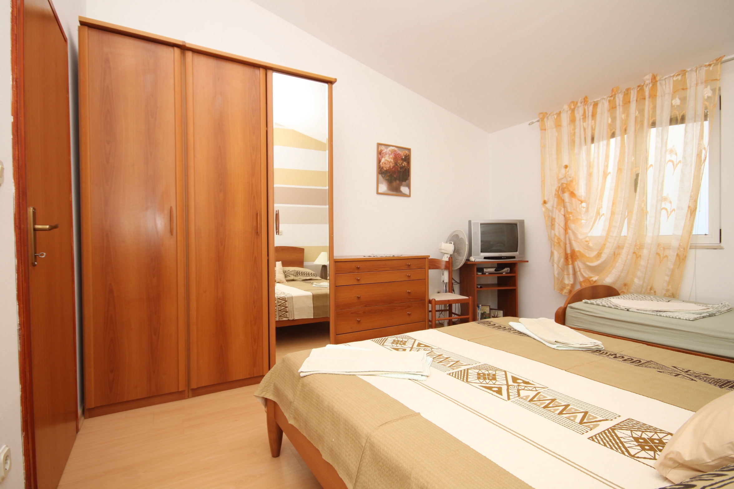 Top Hvar Ivan Dolac Top Hvar Ivan Dolac