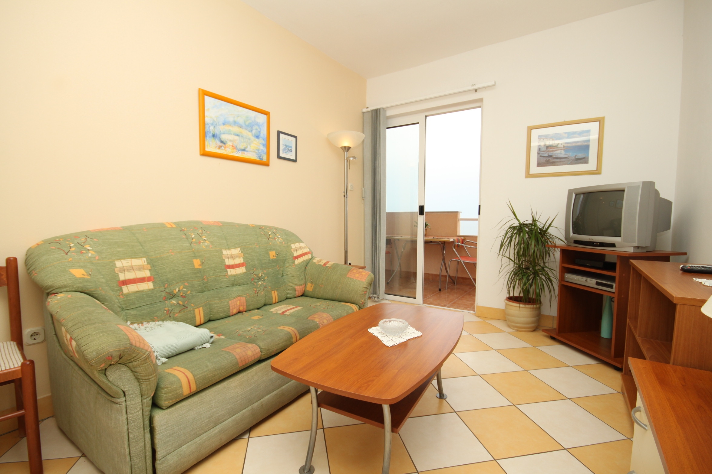 Two bedroom apartment with balcony and sea view Ivan Dolac, Hvar (A-8734-d)