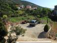 Parking lot Zavala, Hvar, Parking lot 8745 - Apartments near sea with pebble beach.