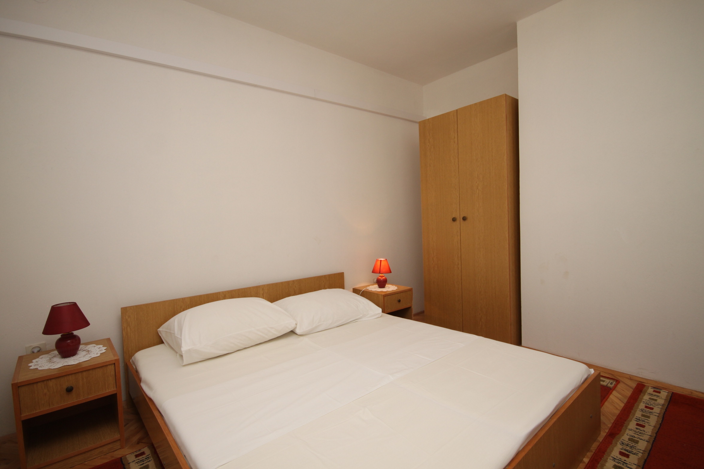 Two bedroom apartment with balcony Vrboska, Hvar  A-a